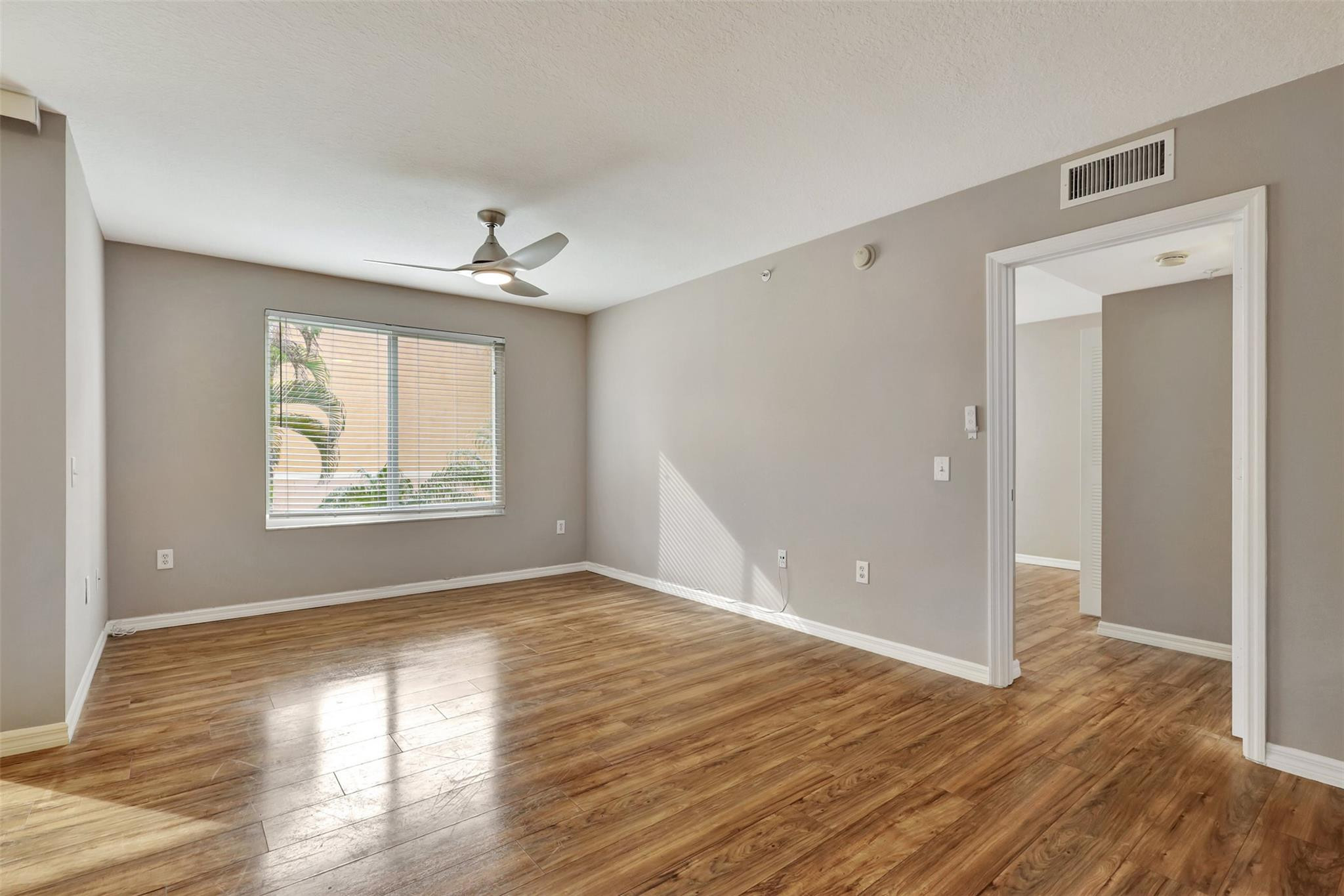 310 Villa Circle 310 Property Photo 6