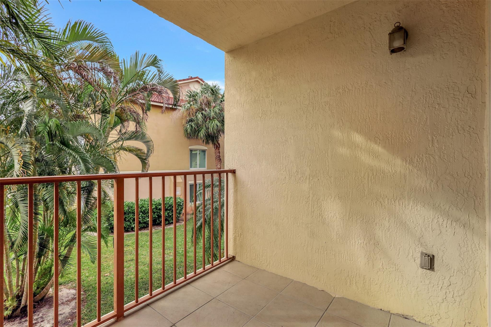 310 Villa Circle 310 Property Photo 12