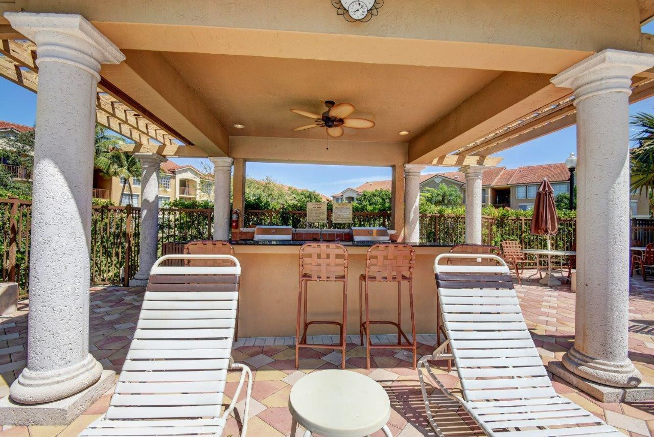 310 Villa Circle 310 Property Photo 17