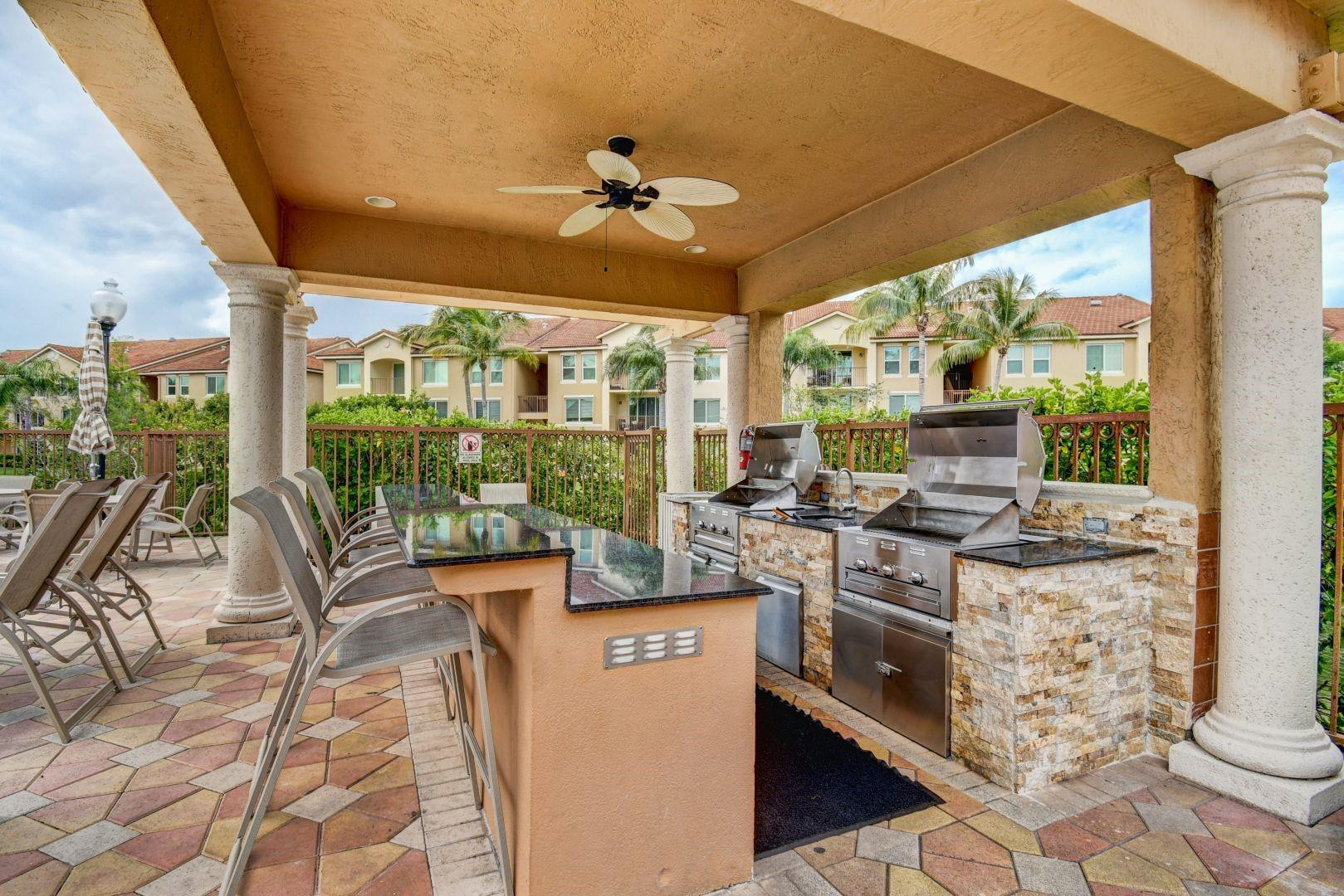 310 Villa Circle 310 Property Photo 18