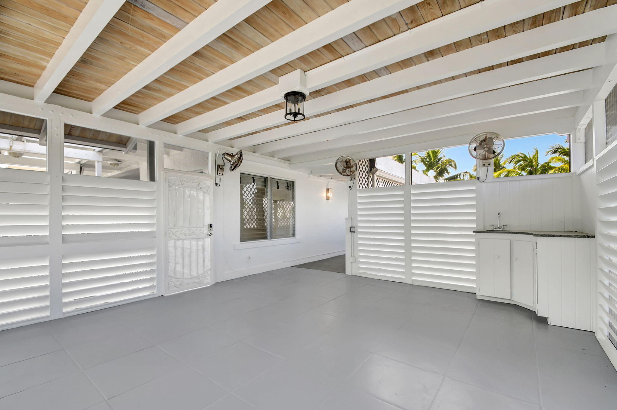 218 Worth Avenue Property Photo 6