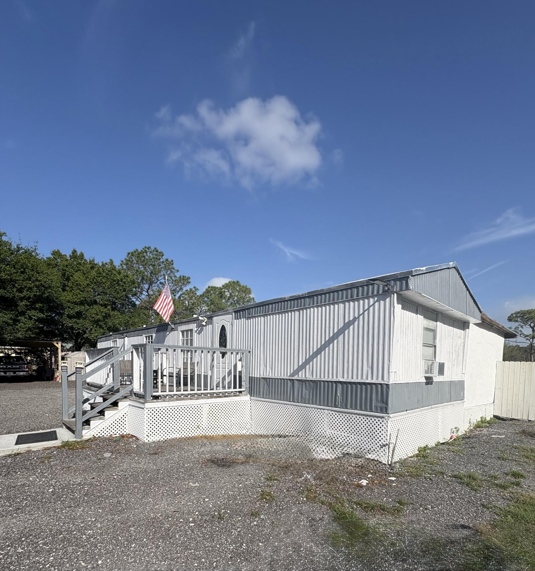 187 Montura Avenue Property Photo 2