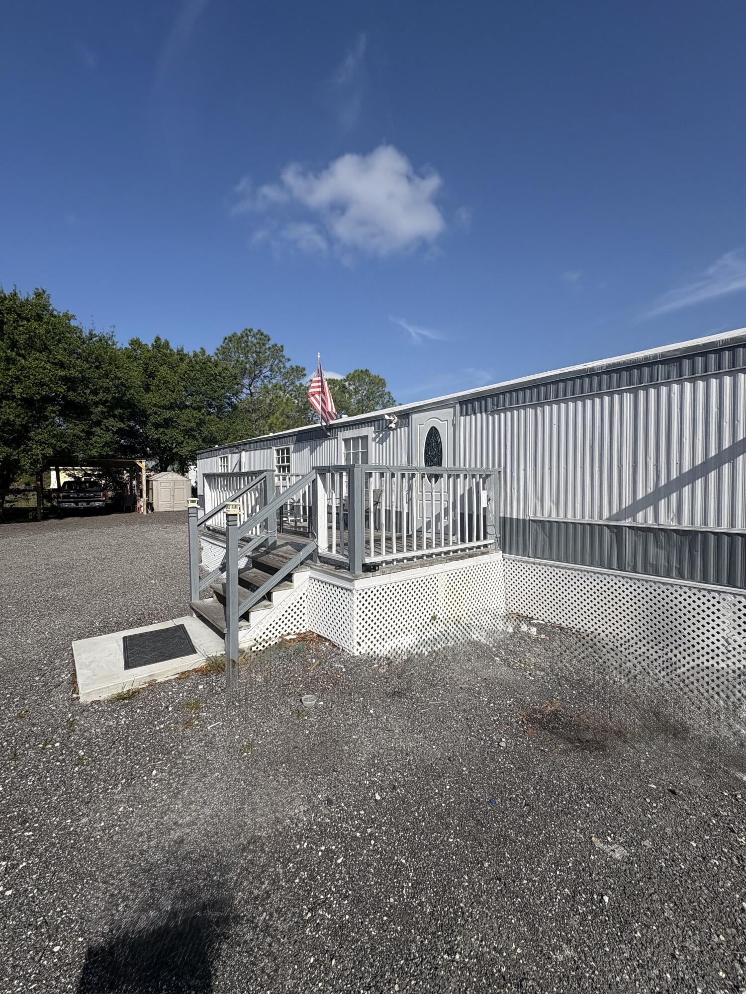 187 Montura Avenue Property Photo 14