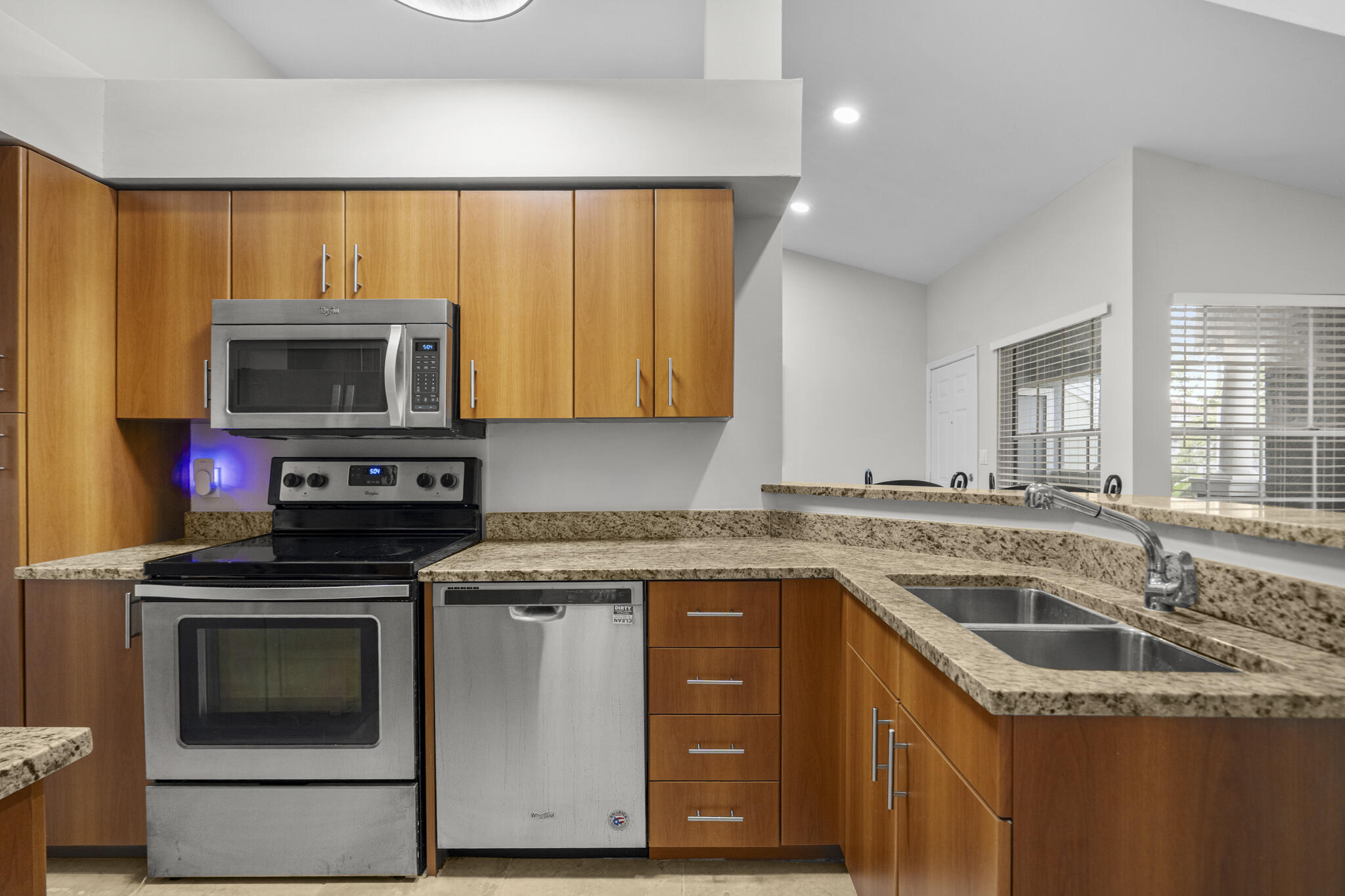 1000 Crystal Way L Property Photo 4