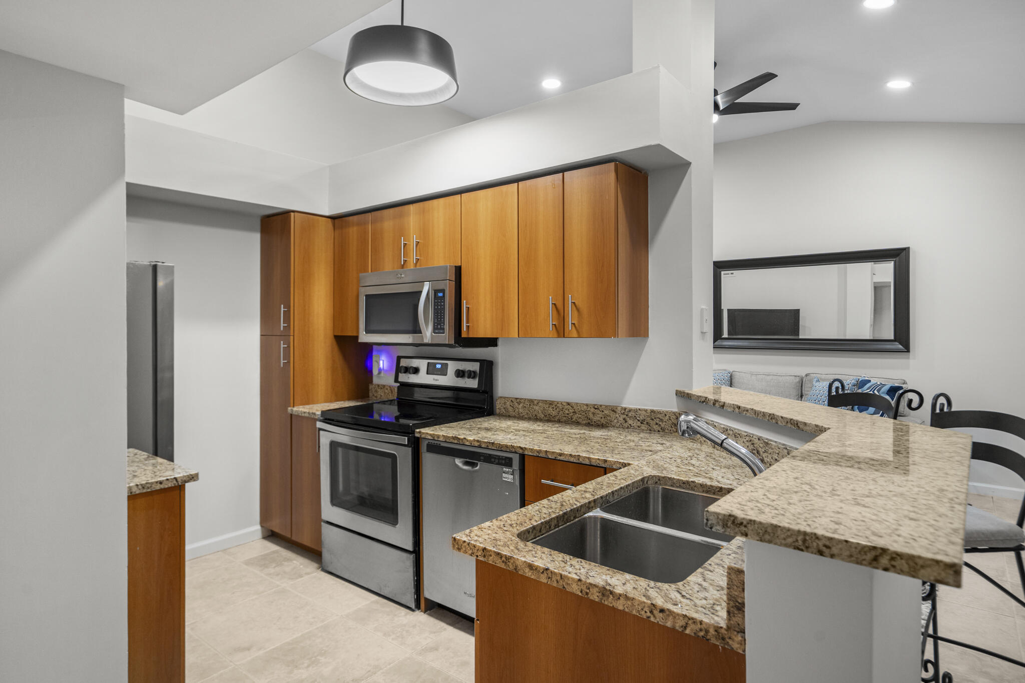1000 Crystal Way L Property Photo 5