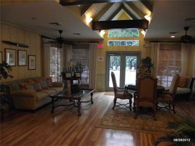 1000 Crystal Way L Property Photo 31