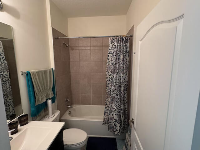 7401 Nw Farnsworth Circle Nw Property Photo 18