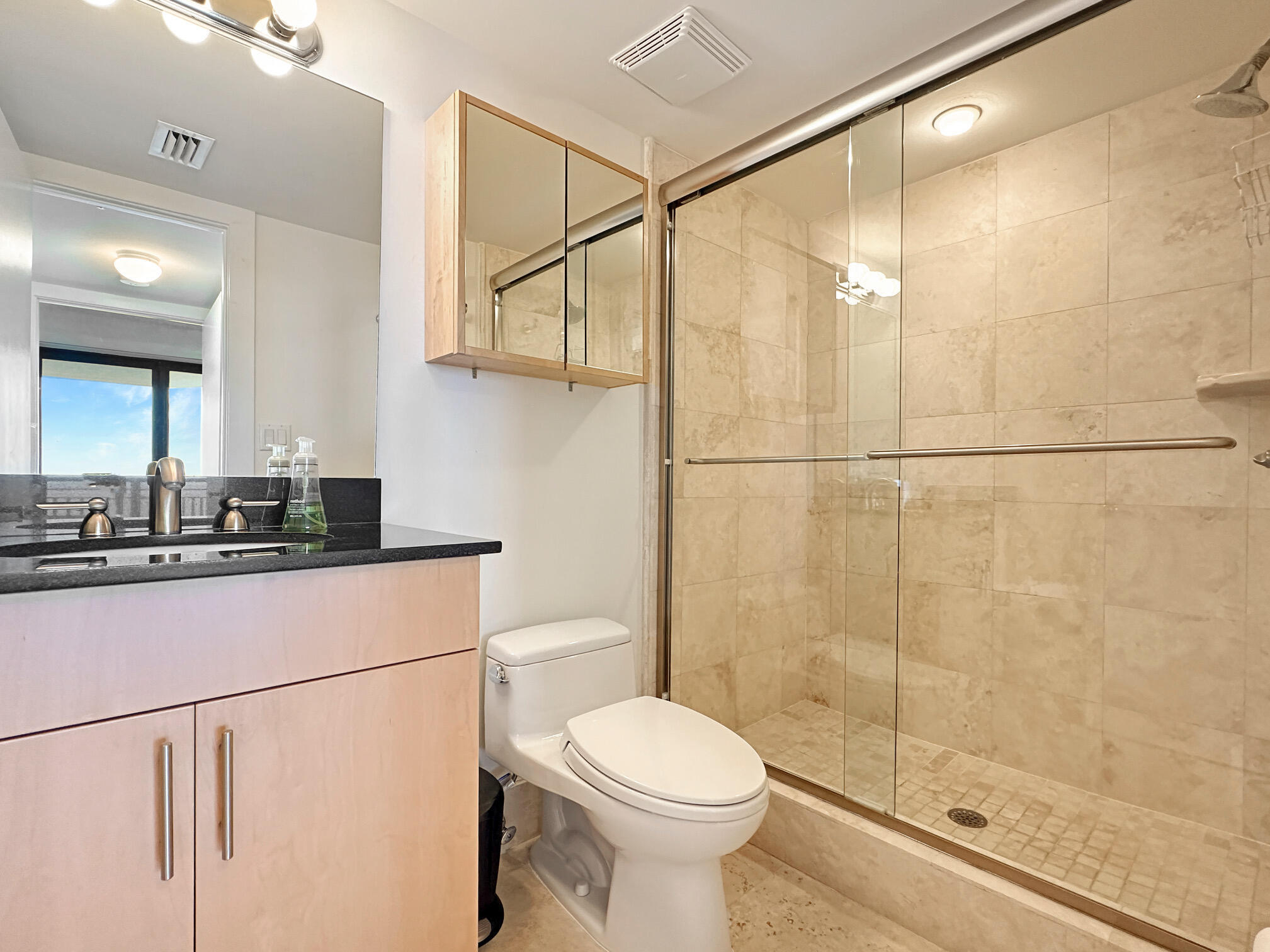 3000 N Ocean Drive 22d Property Photo 14