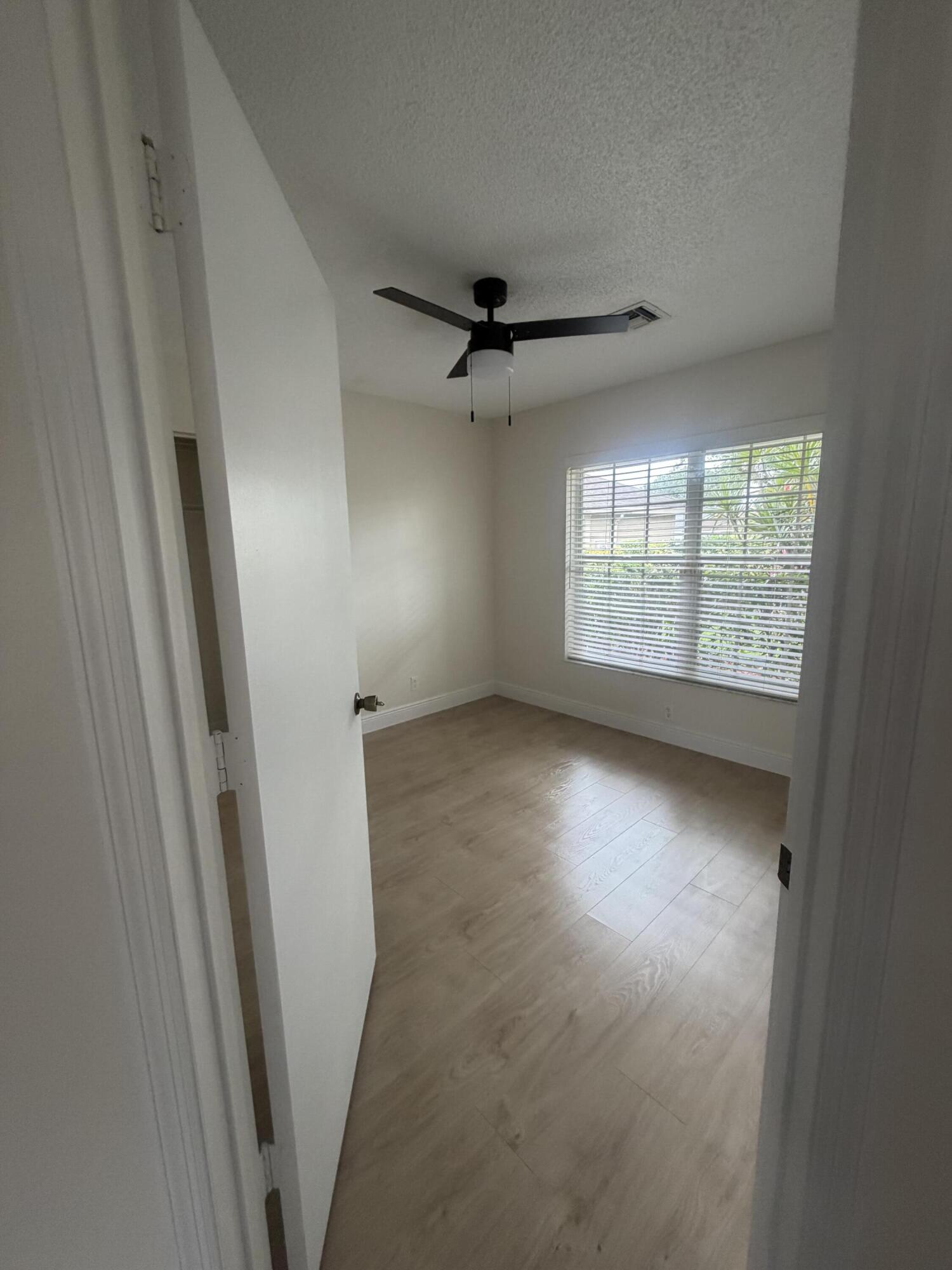 1401 Hideaway Bend Property Photo 7