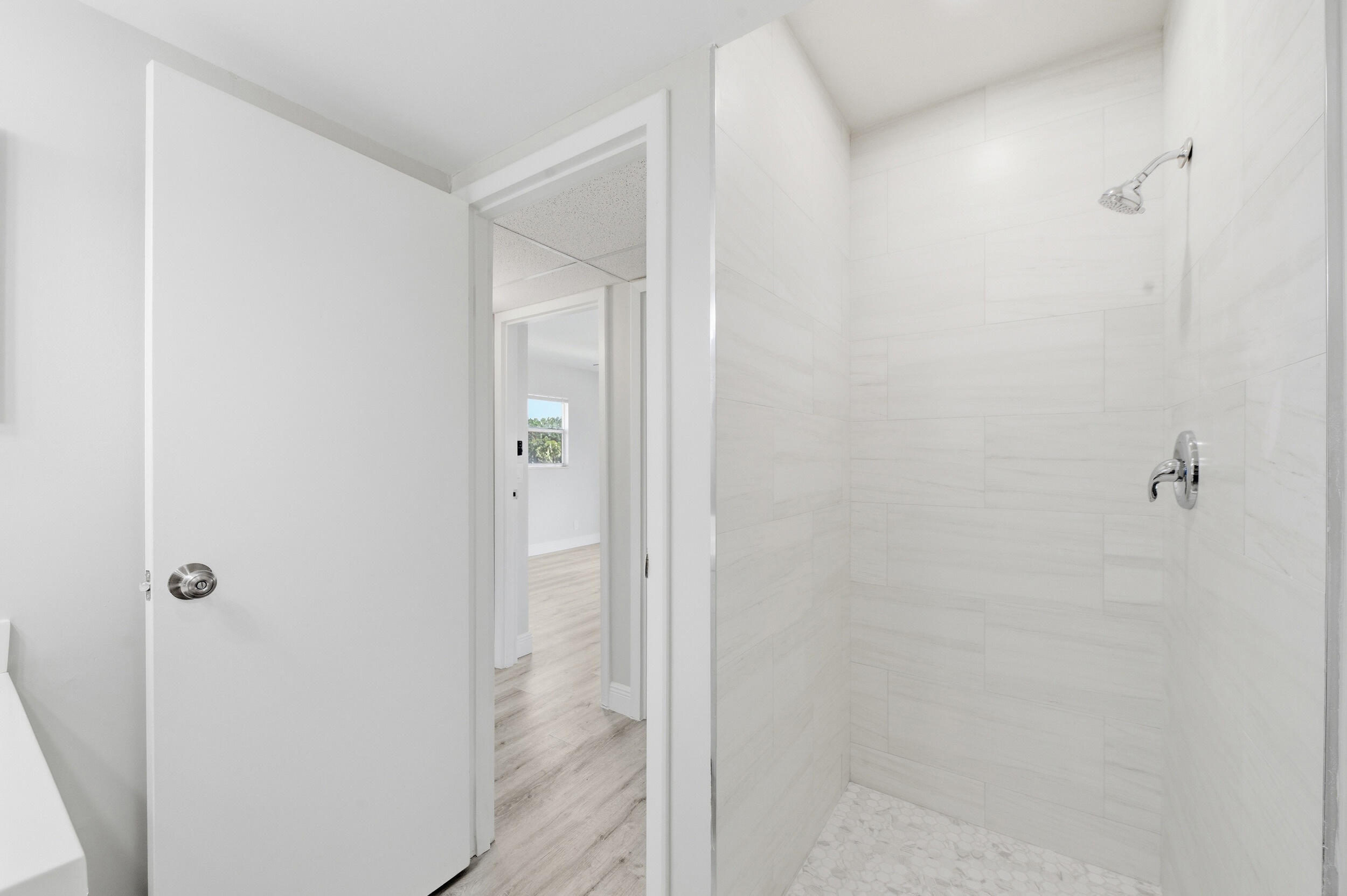 284 Flanders F Property Photo 28