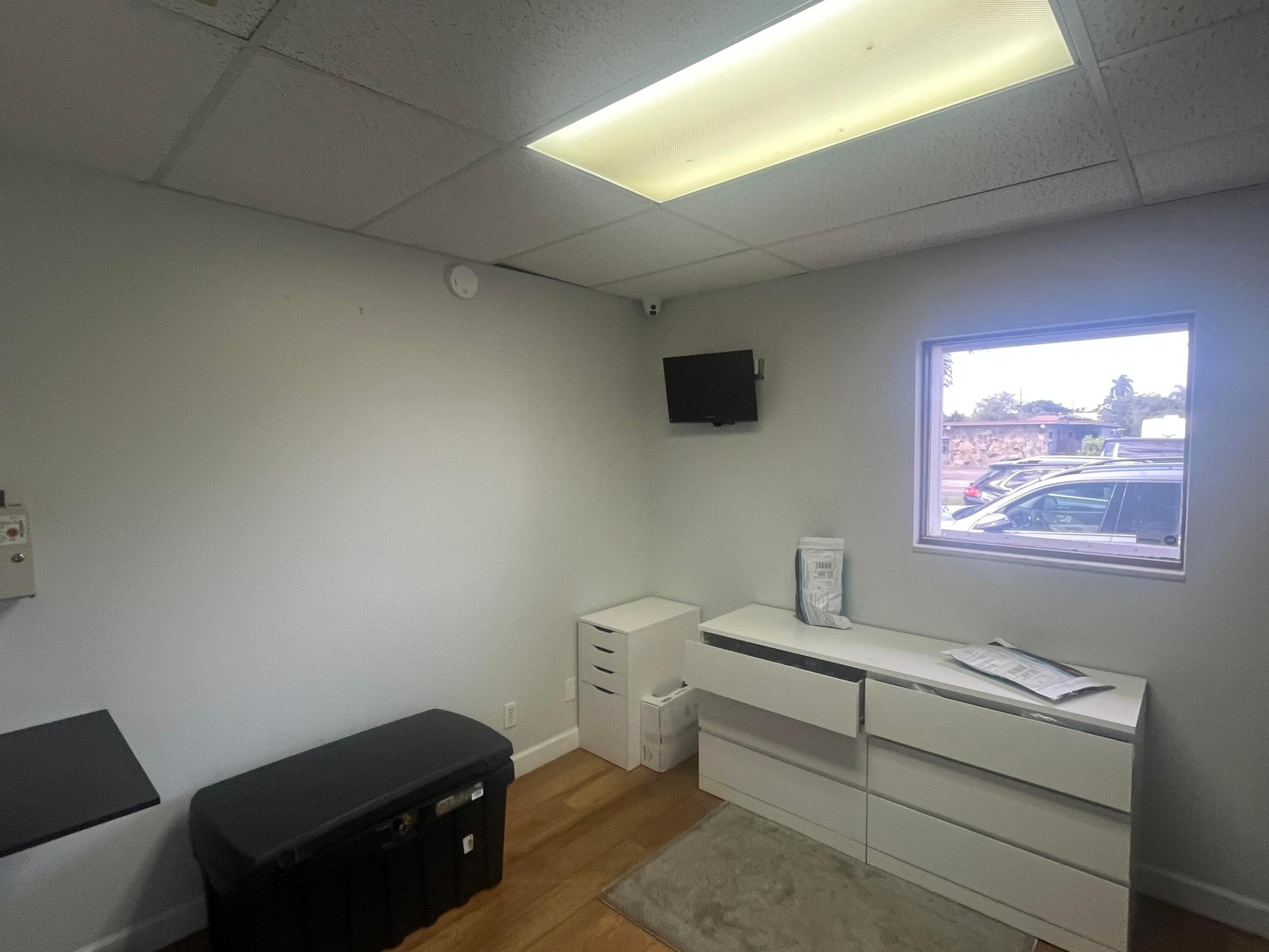 1708 N Federal Highway 1st Floor Property Photo 5