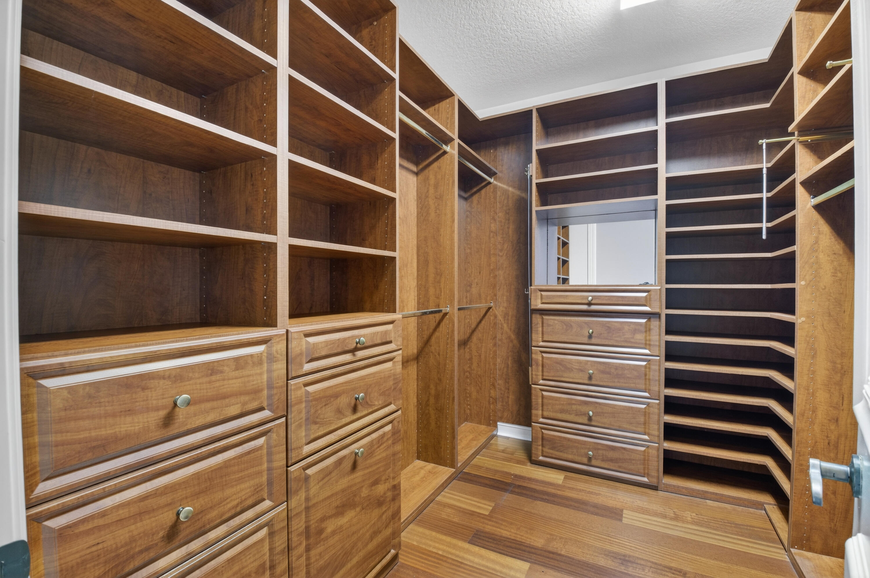 17921 Villa Club Way Property Photo 32