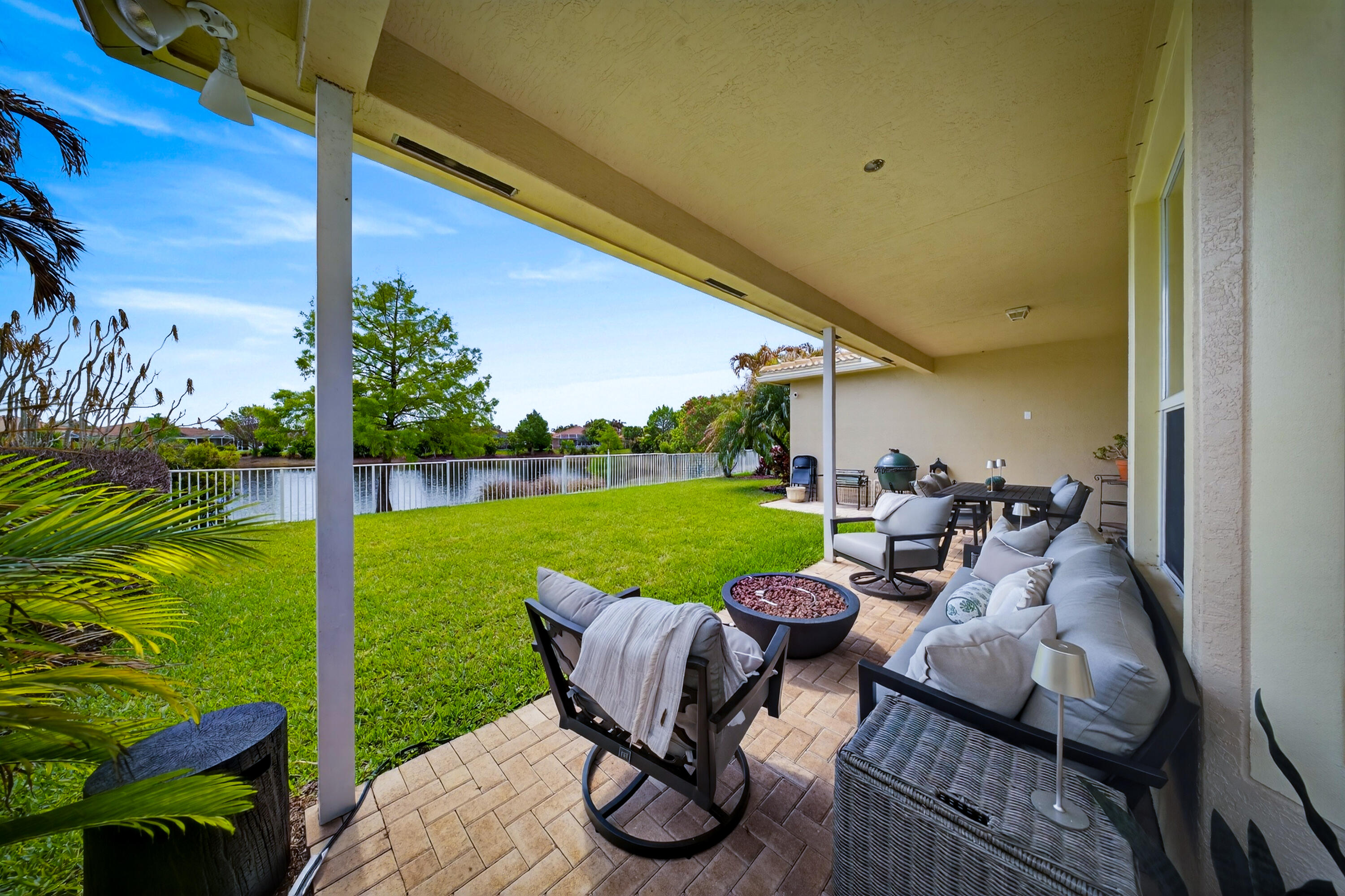 1315 Se Conference Circle Property Photo 48