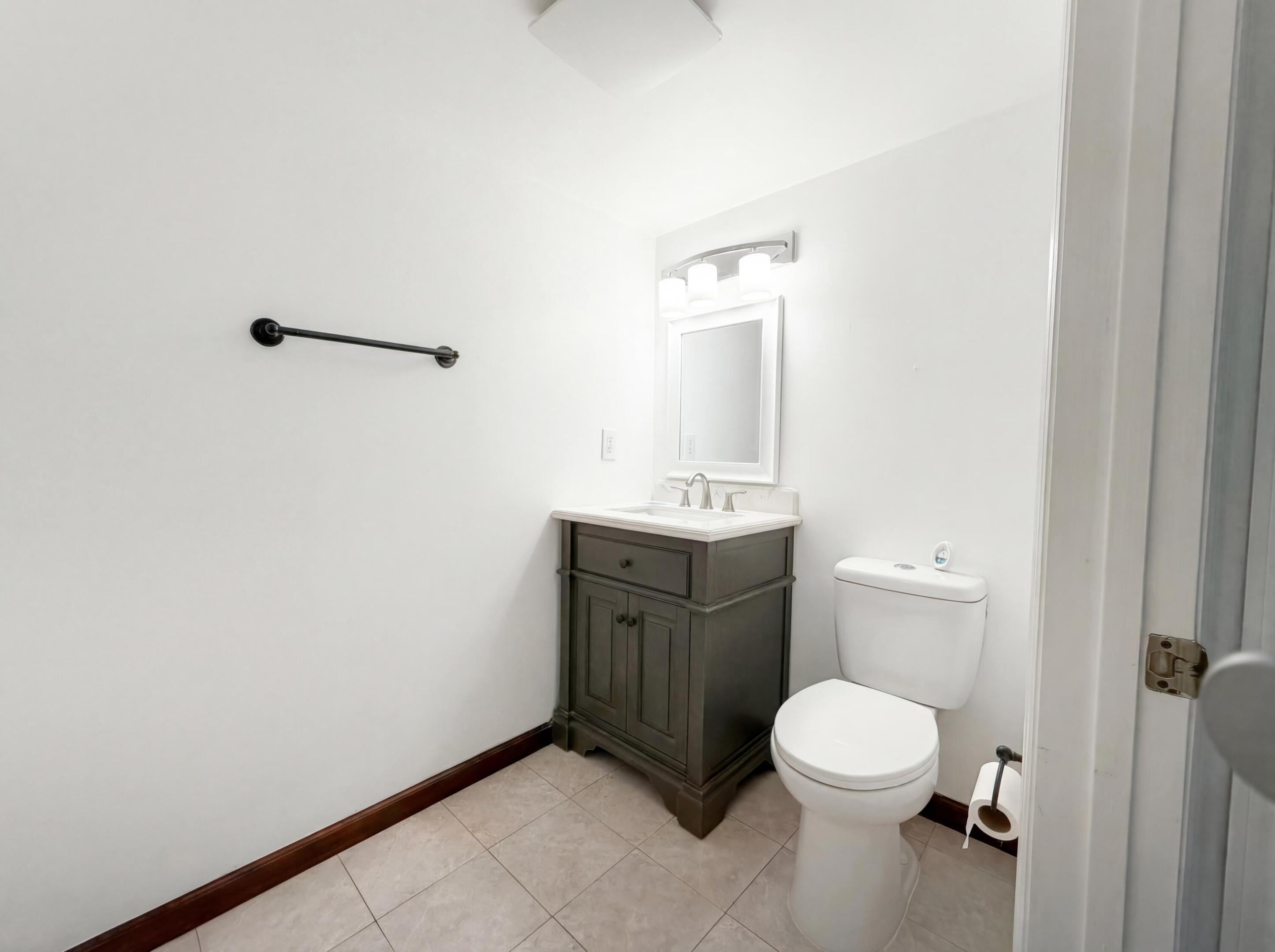 73 Gables Boulevard Property Photo 14