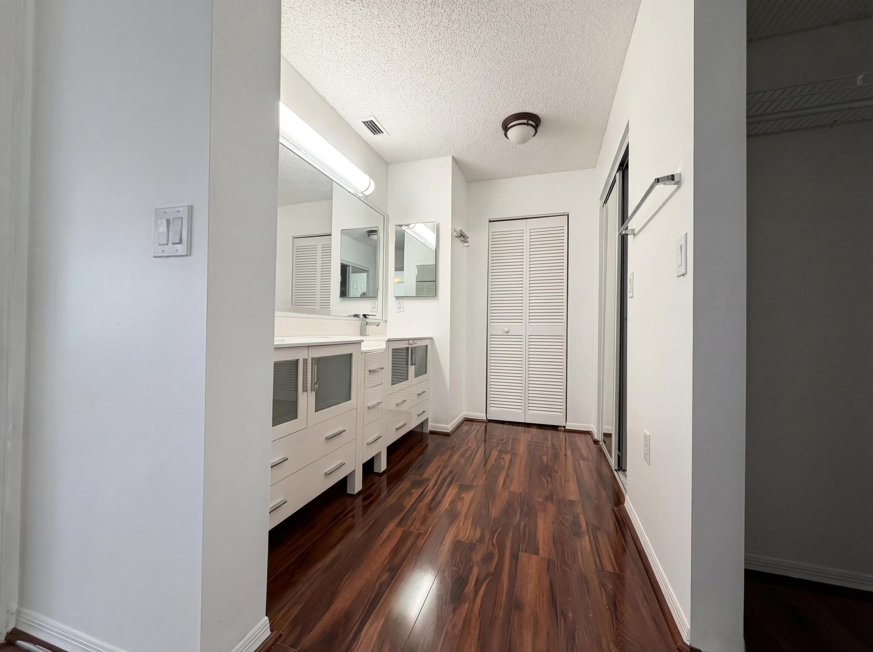 73 Gables Boulevard Property Photo 16