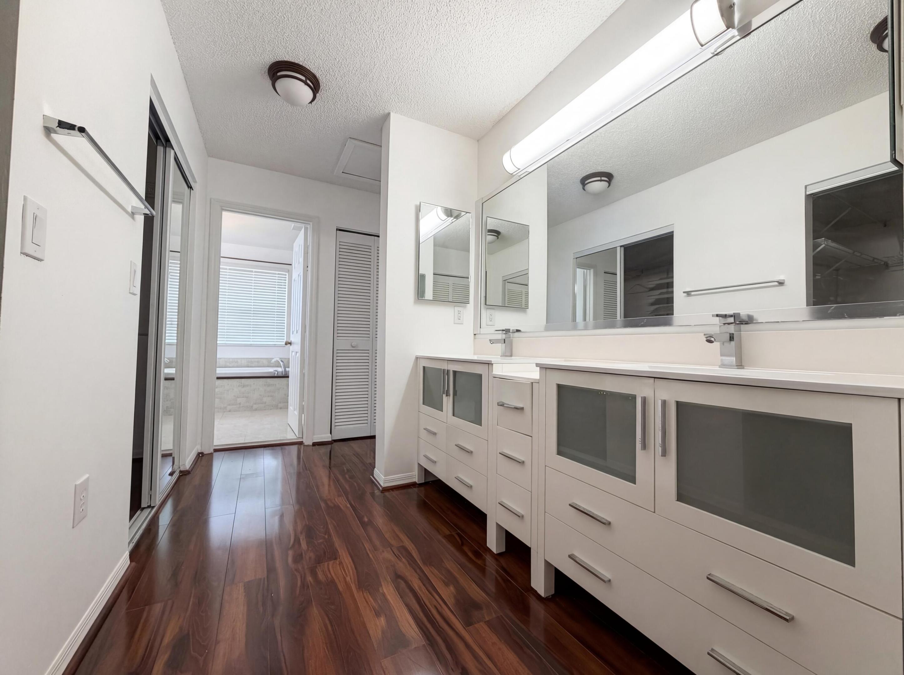 73 Gables Boulevard Property Photo 17