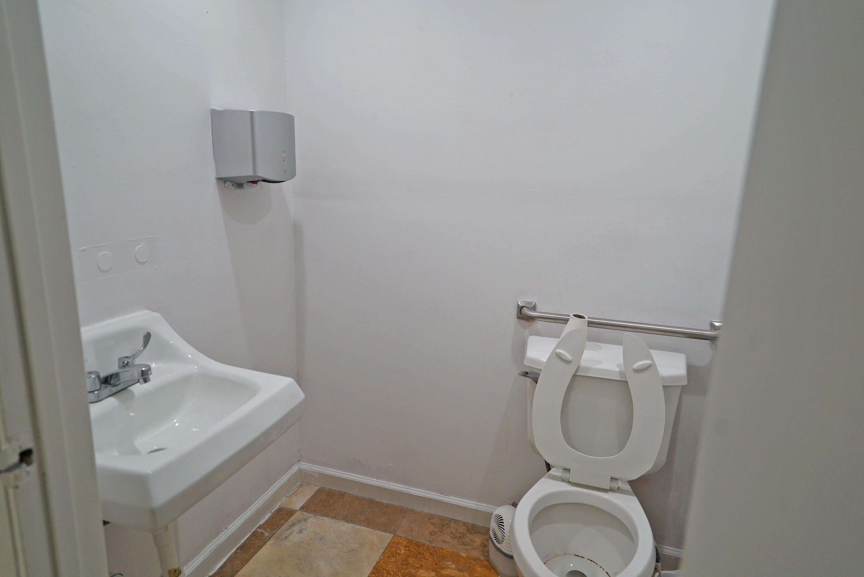 1365 Sw 22nd Street Property Photo 35