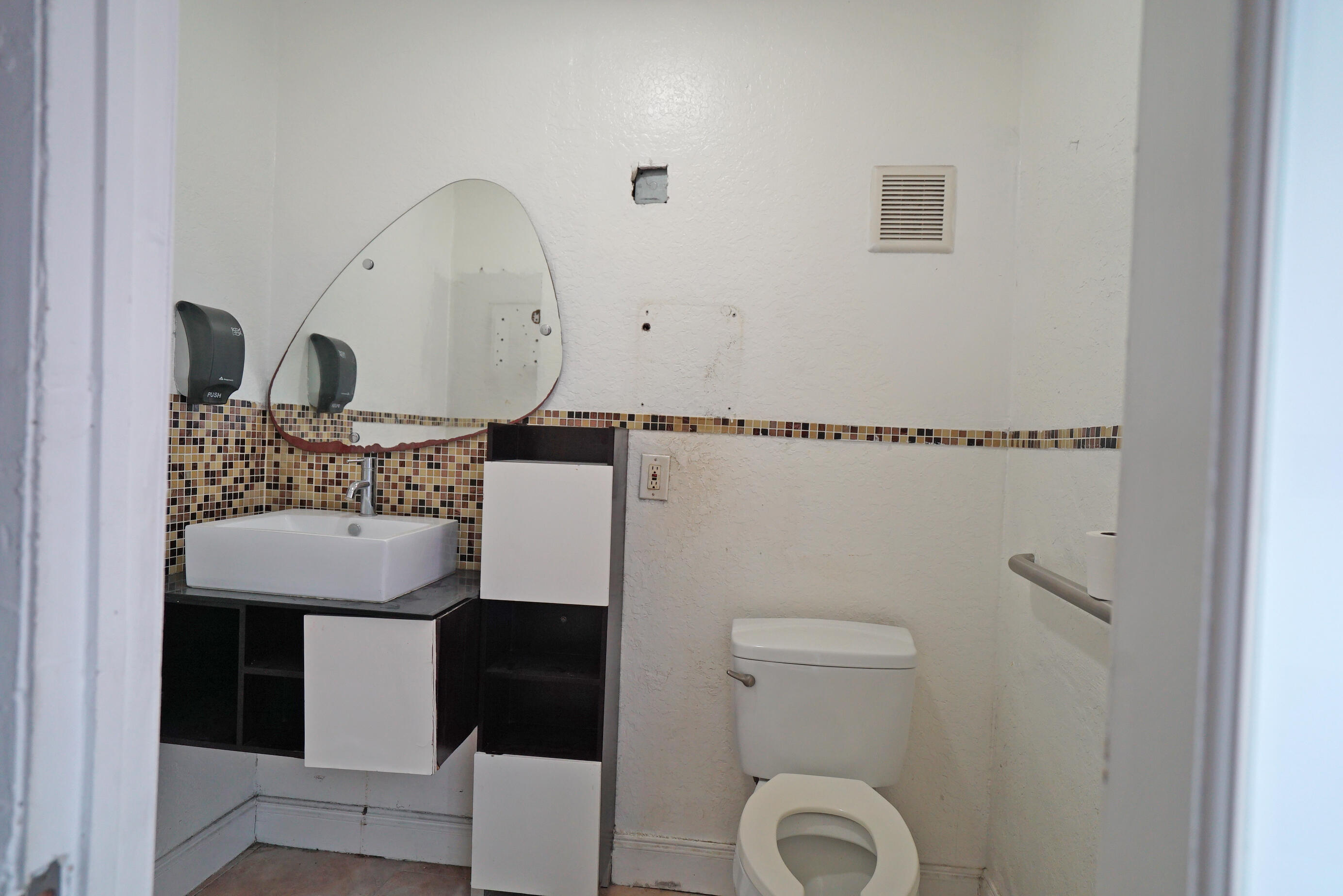 1365 Sw 22nd Street Property Photo 56