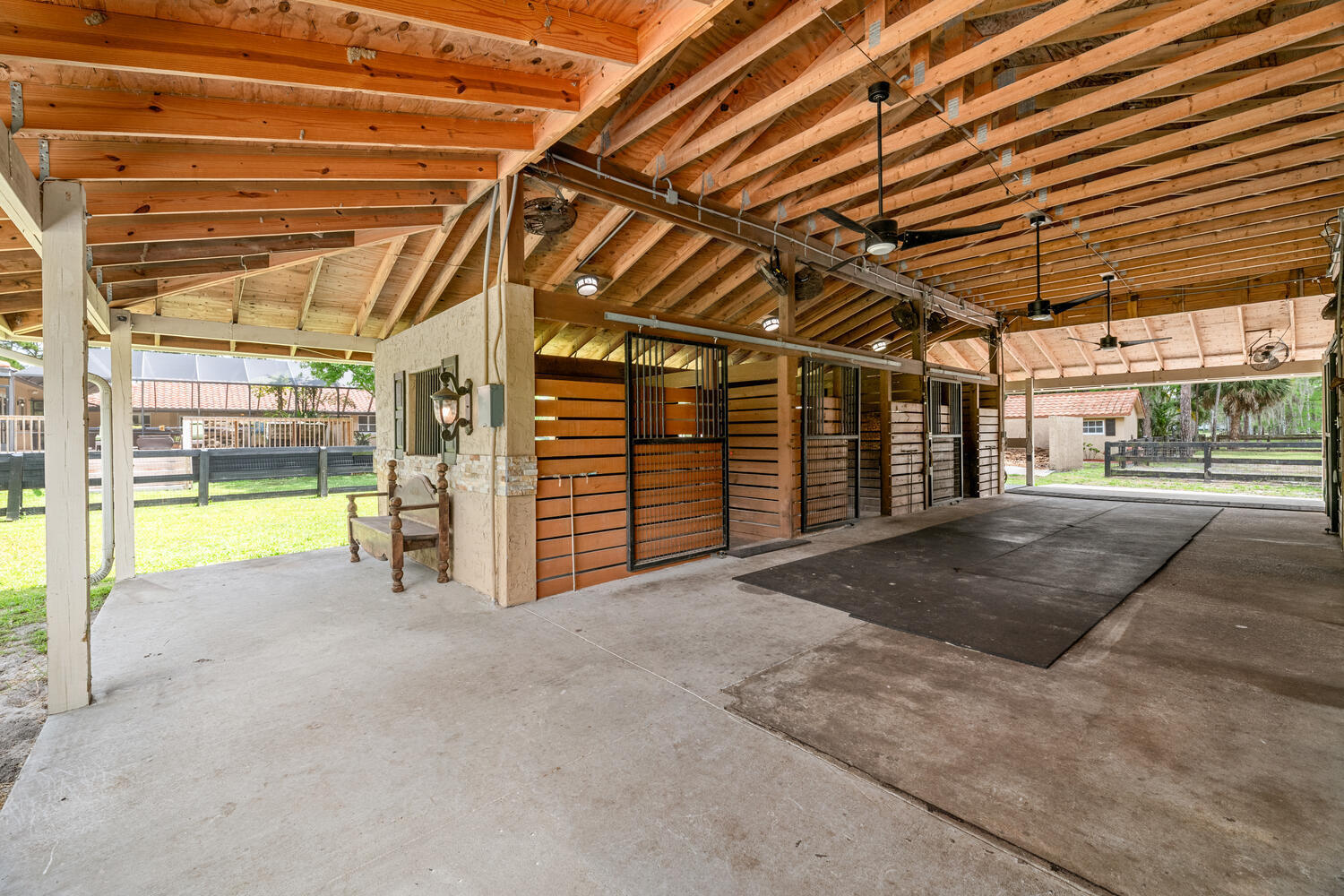 2559 Palm Deer Drive Property Photo 89