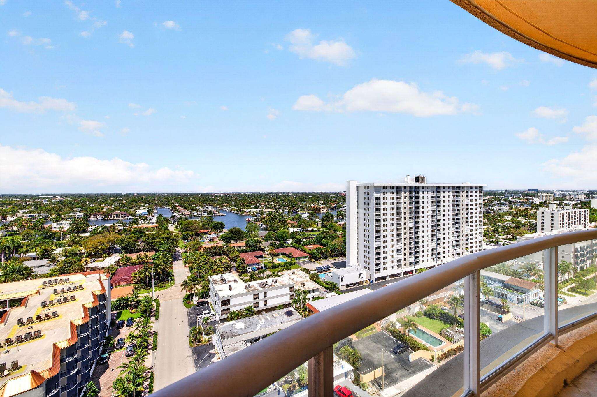 2100 N Ocean Boulevard 16e Property Photo 60