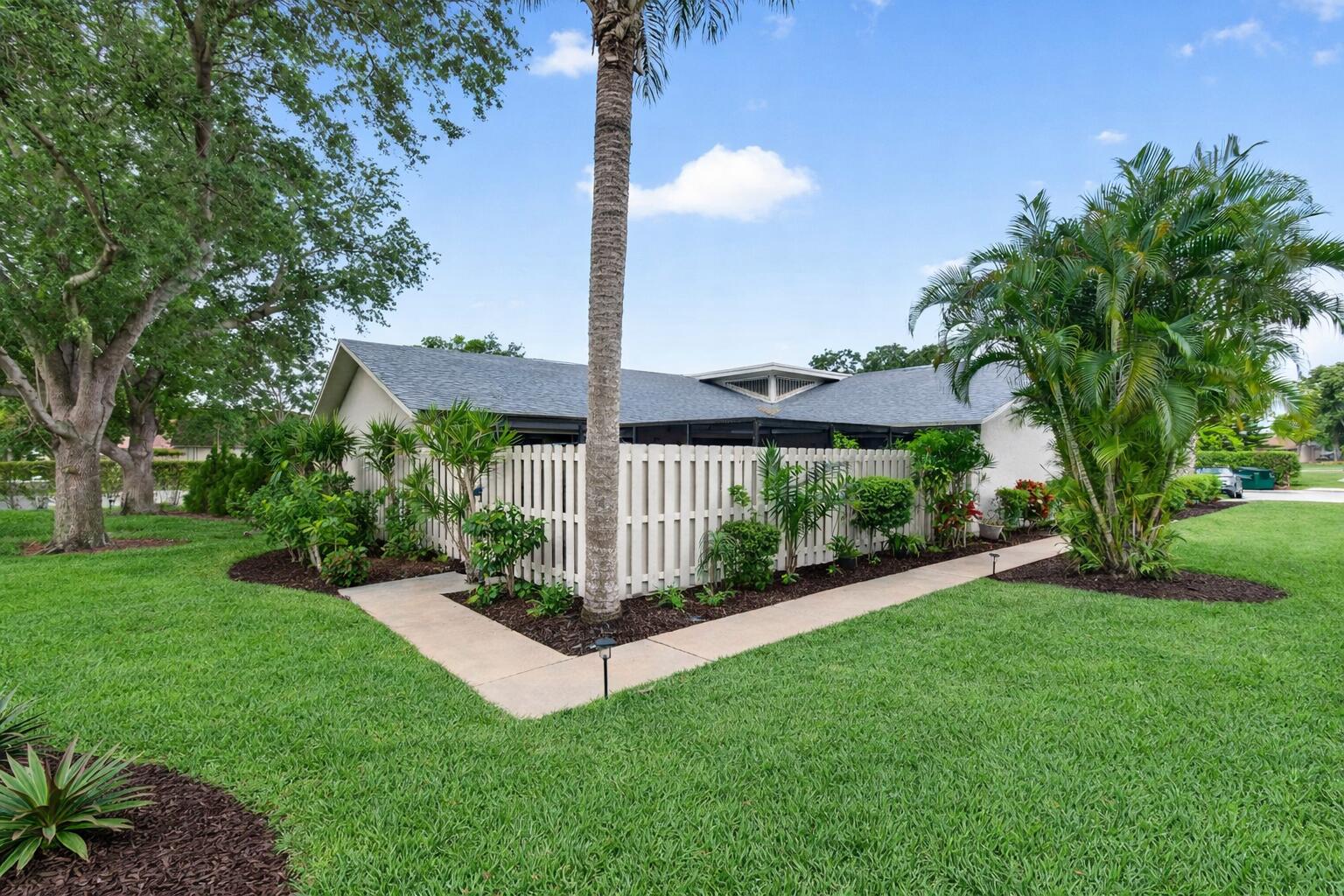 801 Nw 30th Avenue C Property Photo 1