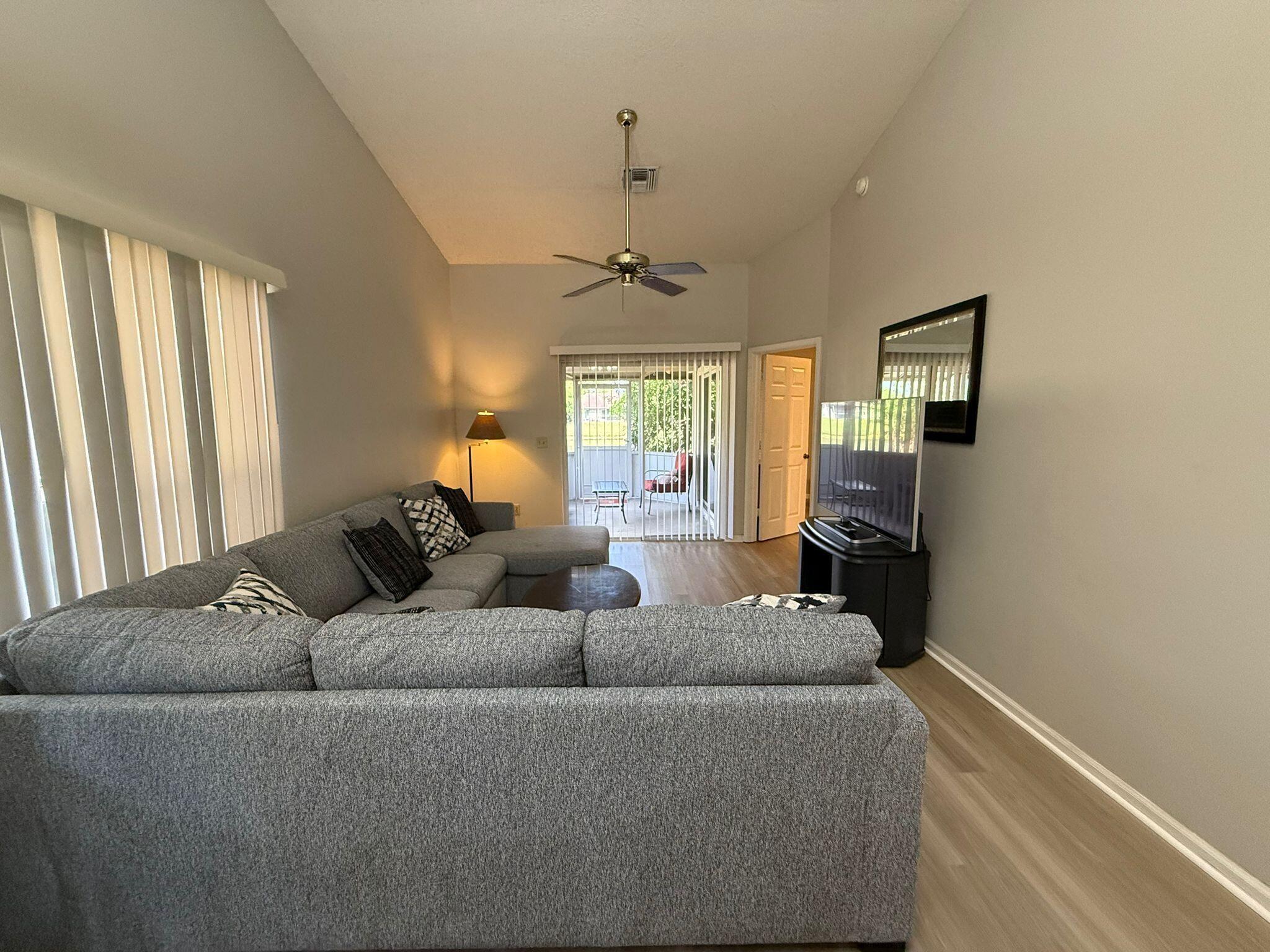 12718 Westhampton Circle Property Photo 6