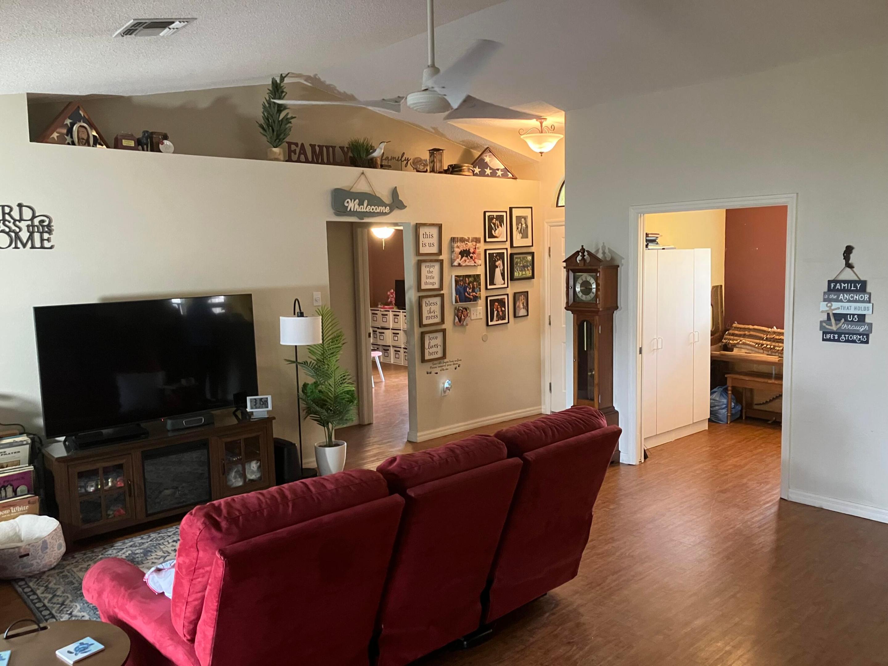 14050 Brighton Street Property Photo 2