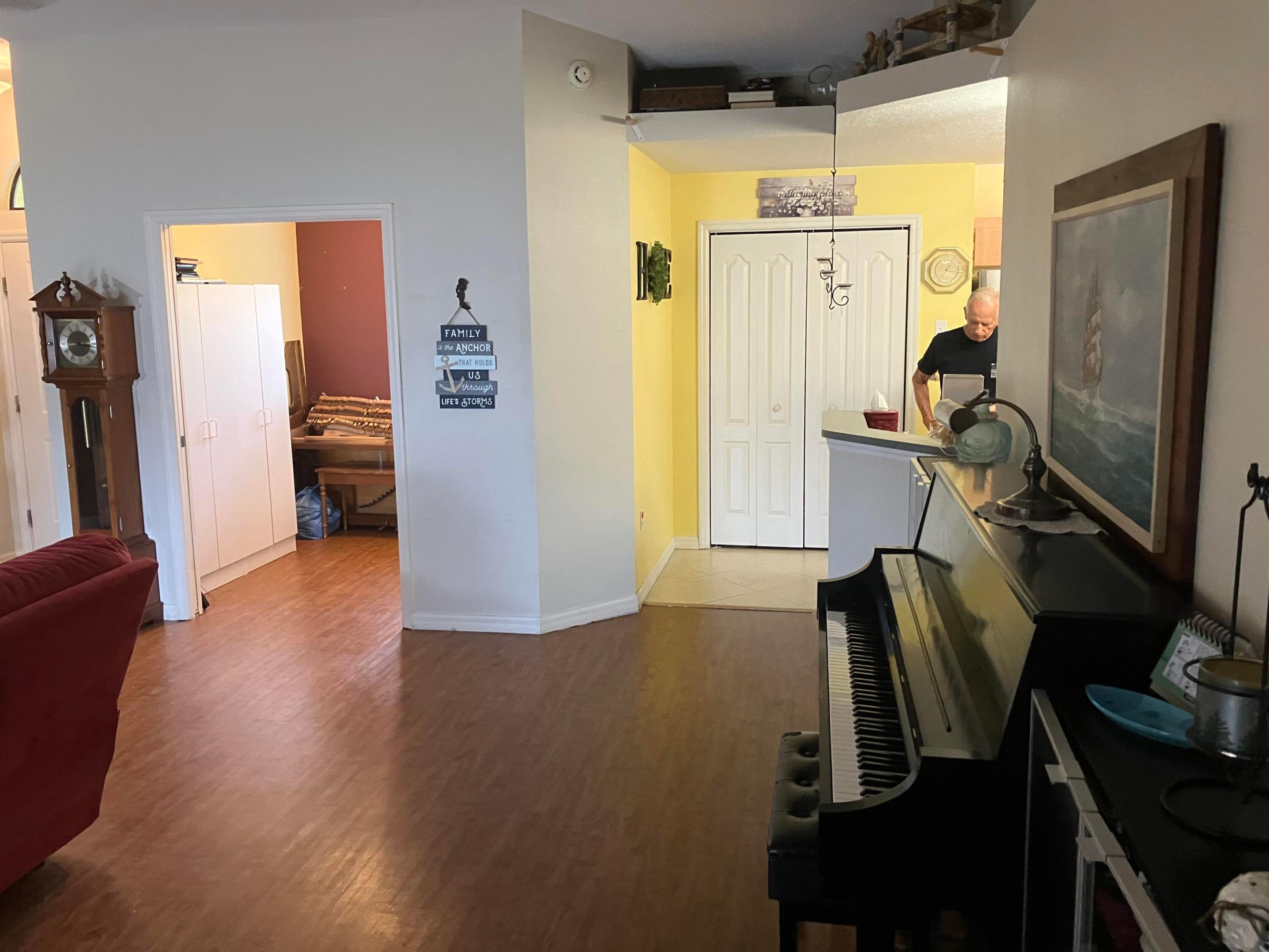 14050 Brighton Street Property Photo 4