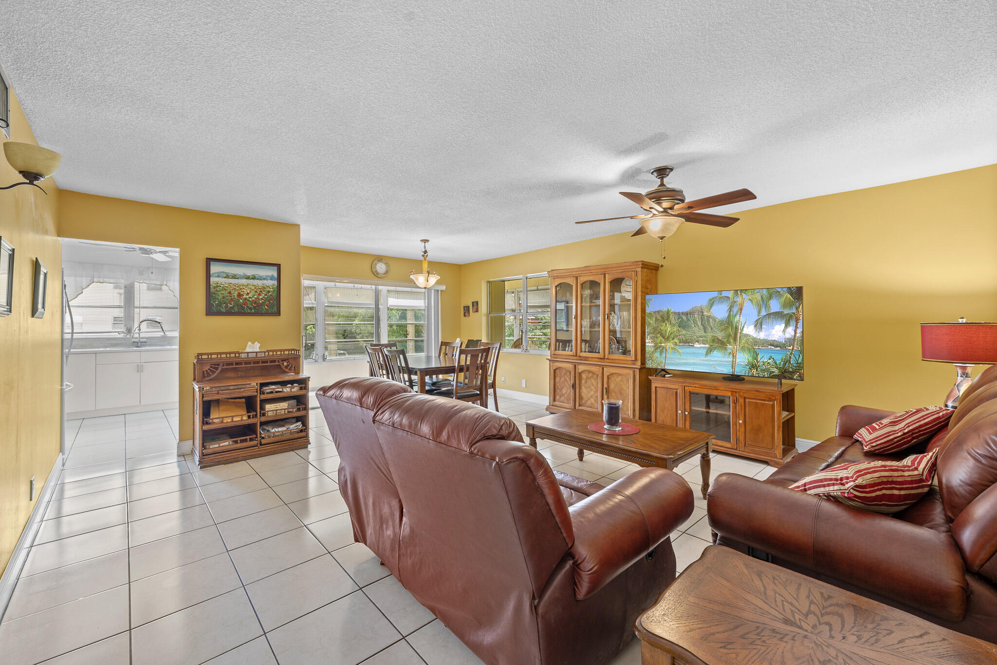 4047 Nw 16th Street 206 Property Photo 6
