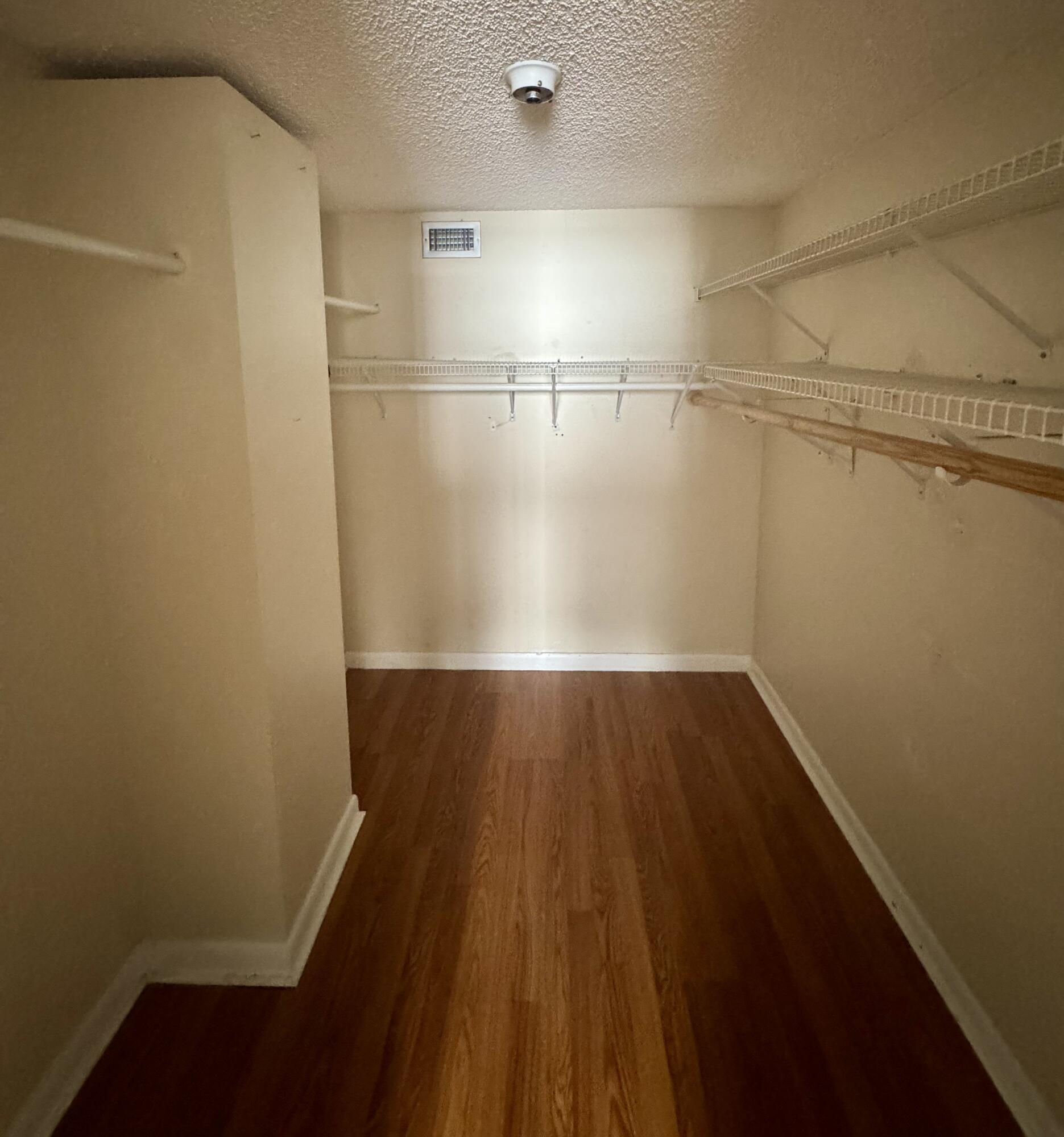 110 Lake Emerald Drive 404 Property Photo 10