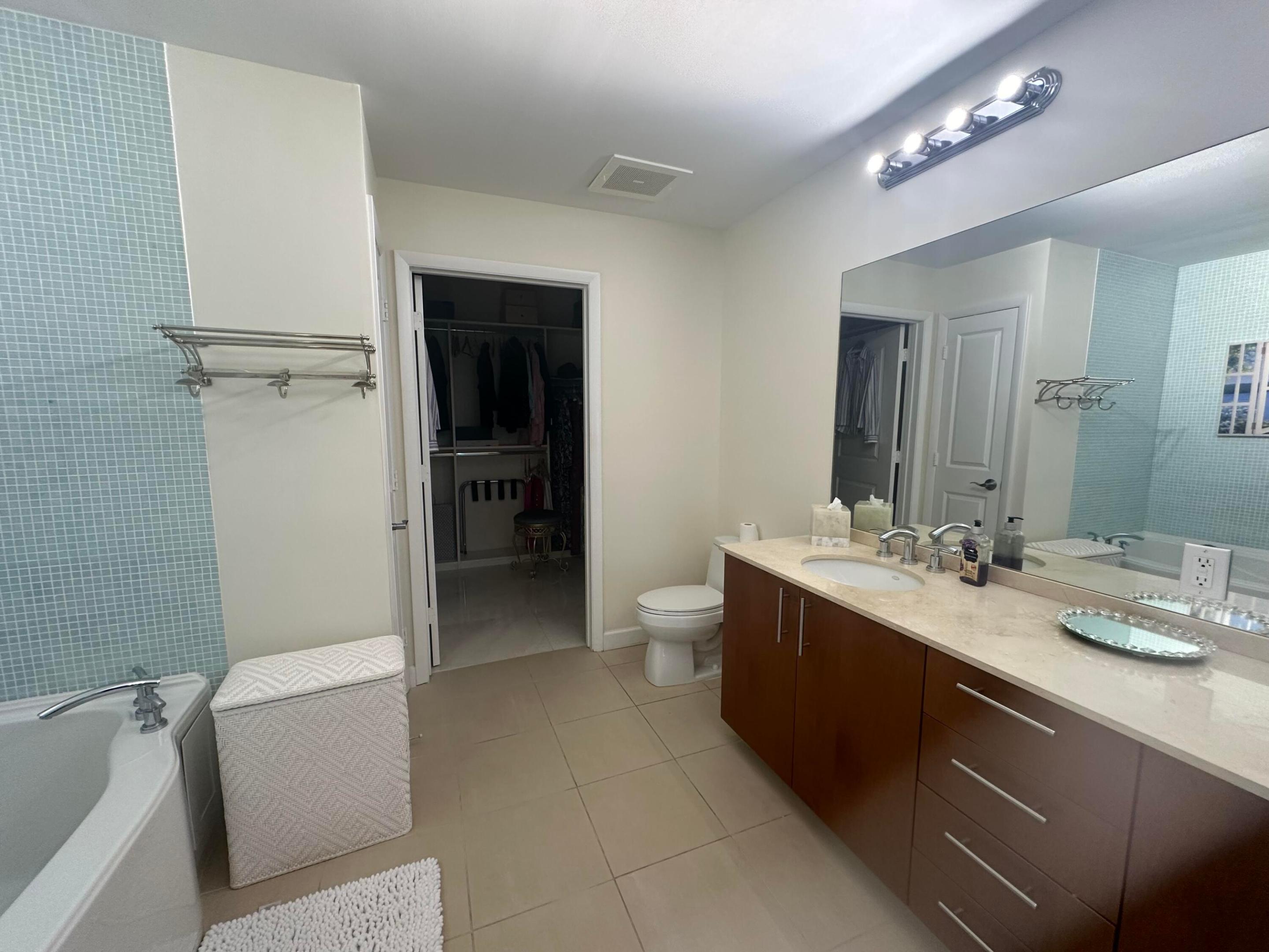 1945 S Ocean Drive 609 Property Photo 6
