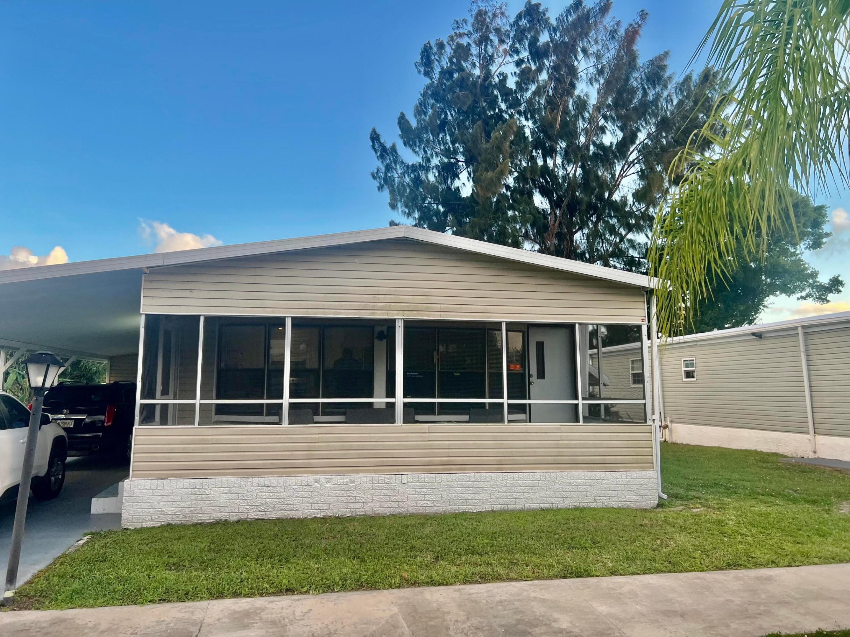 3306 Nw 67th Street Property Photo 6