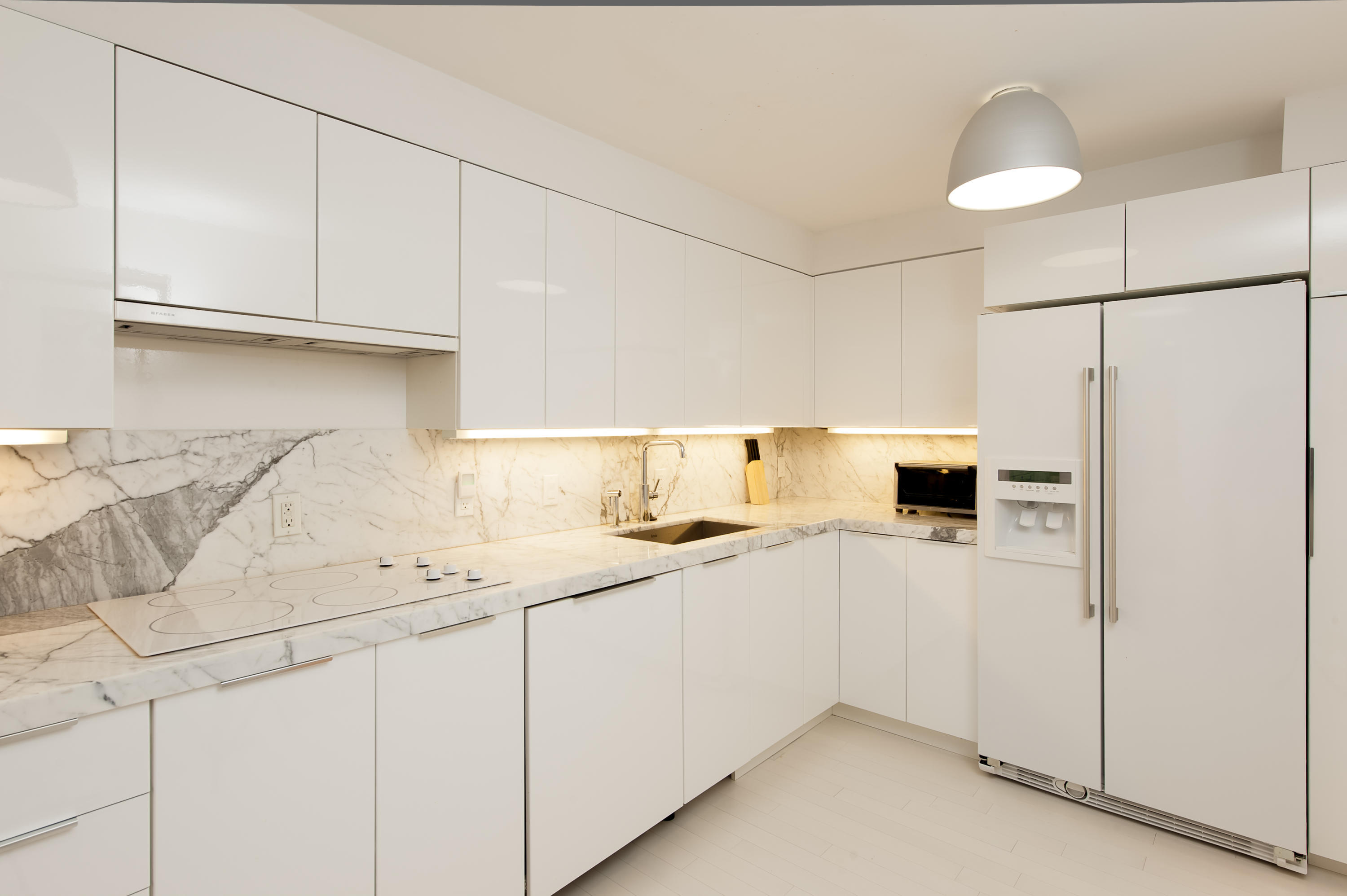 100 Sunrise Avenue 404 Property Photo 4