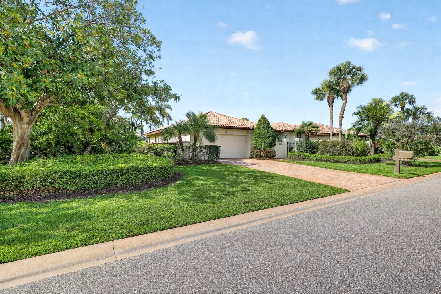 5422 Se Meredith Terrace Property Photo 3