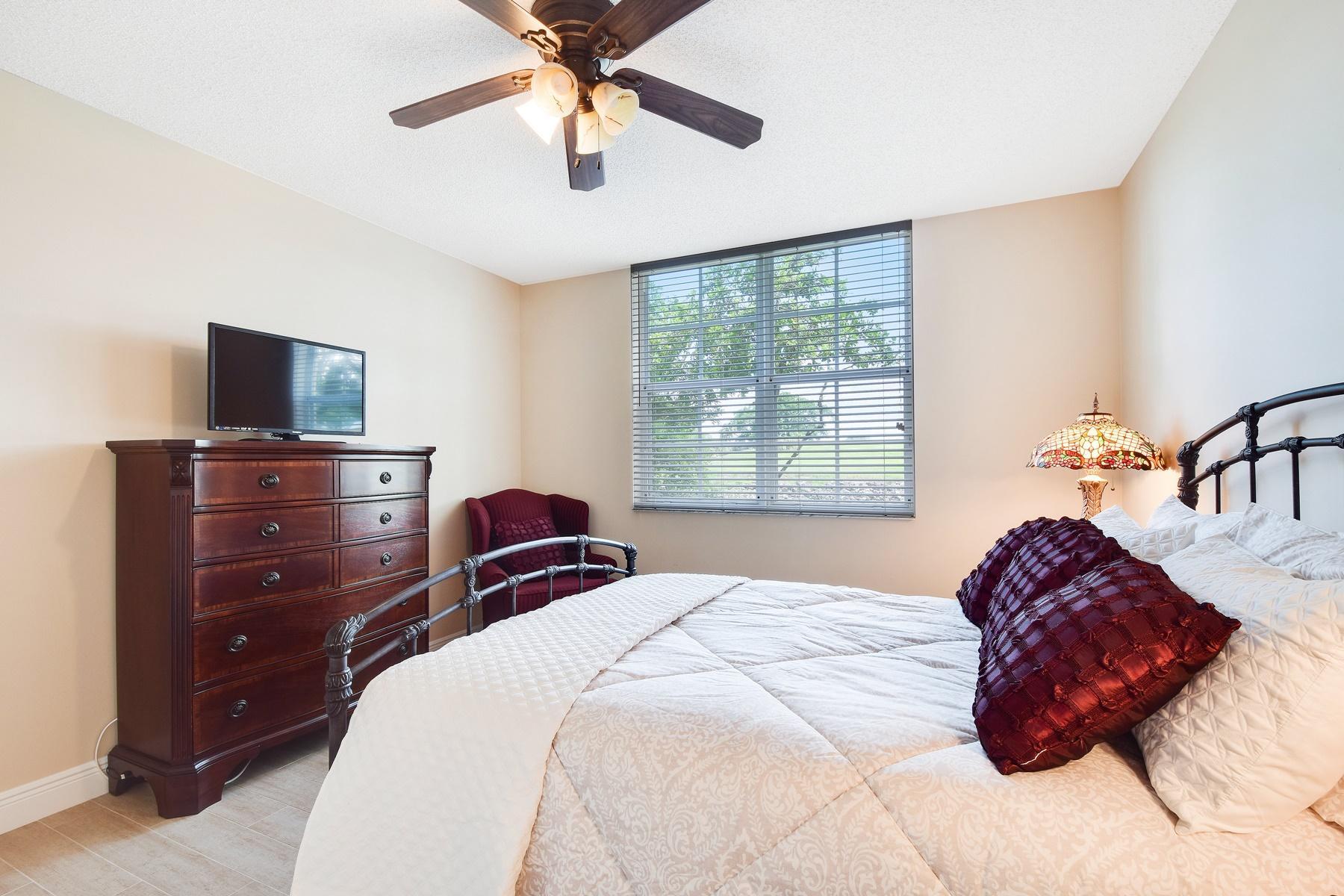 11740 St Andrews Place Property Photo 7