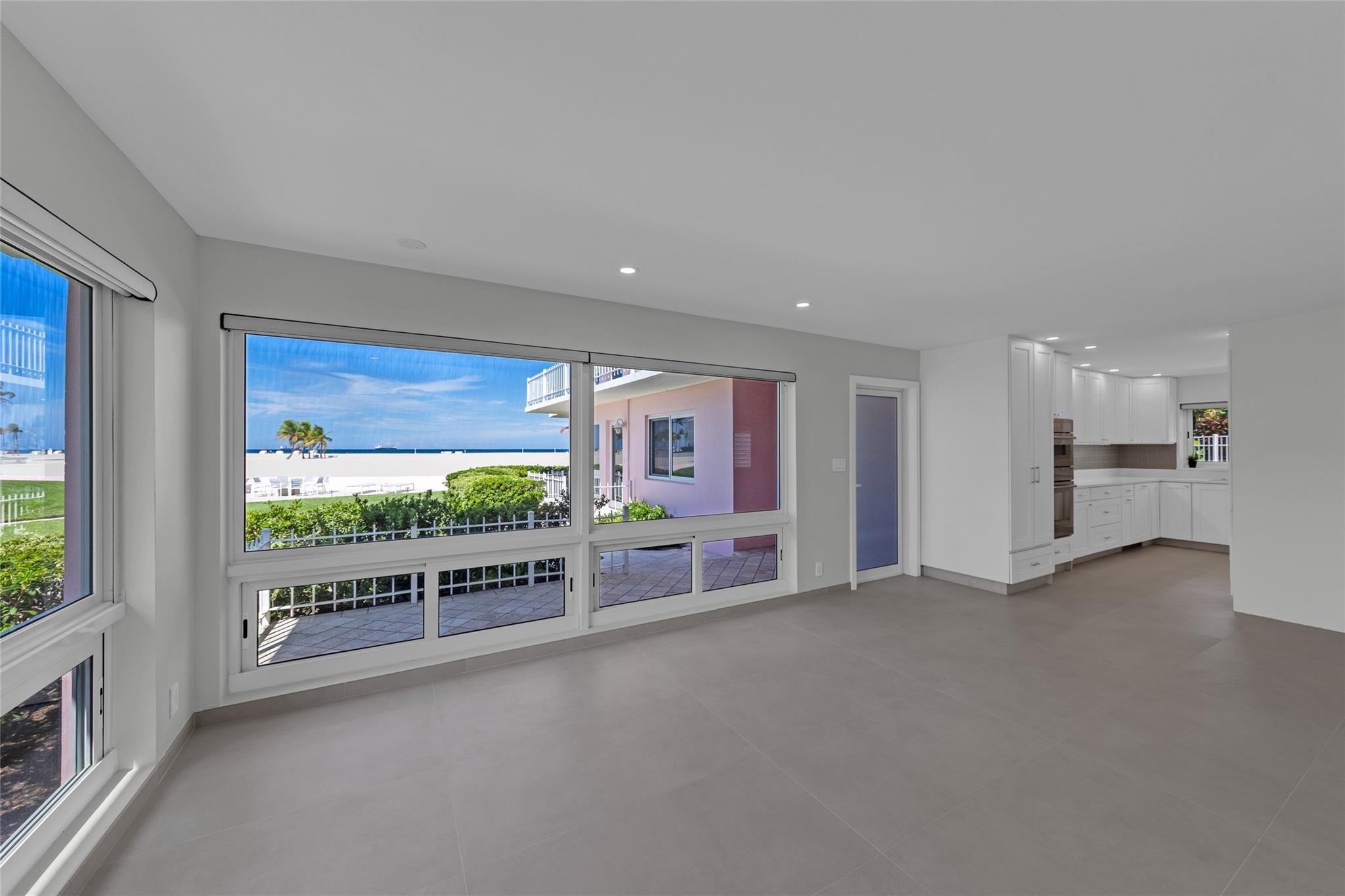1922 S Ocean Lane 10 Property Photo 7