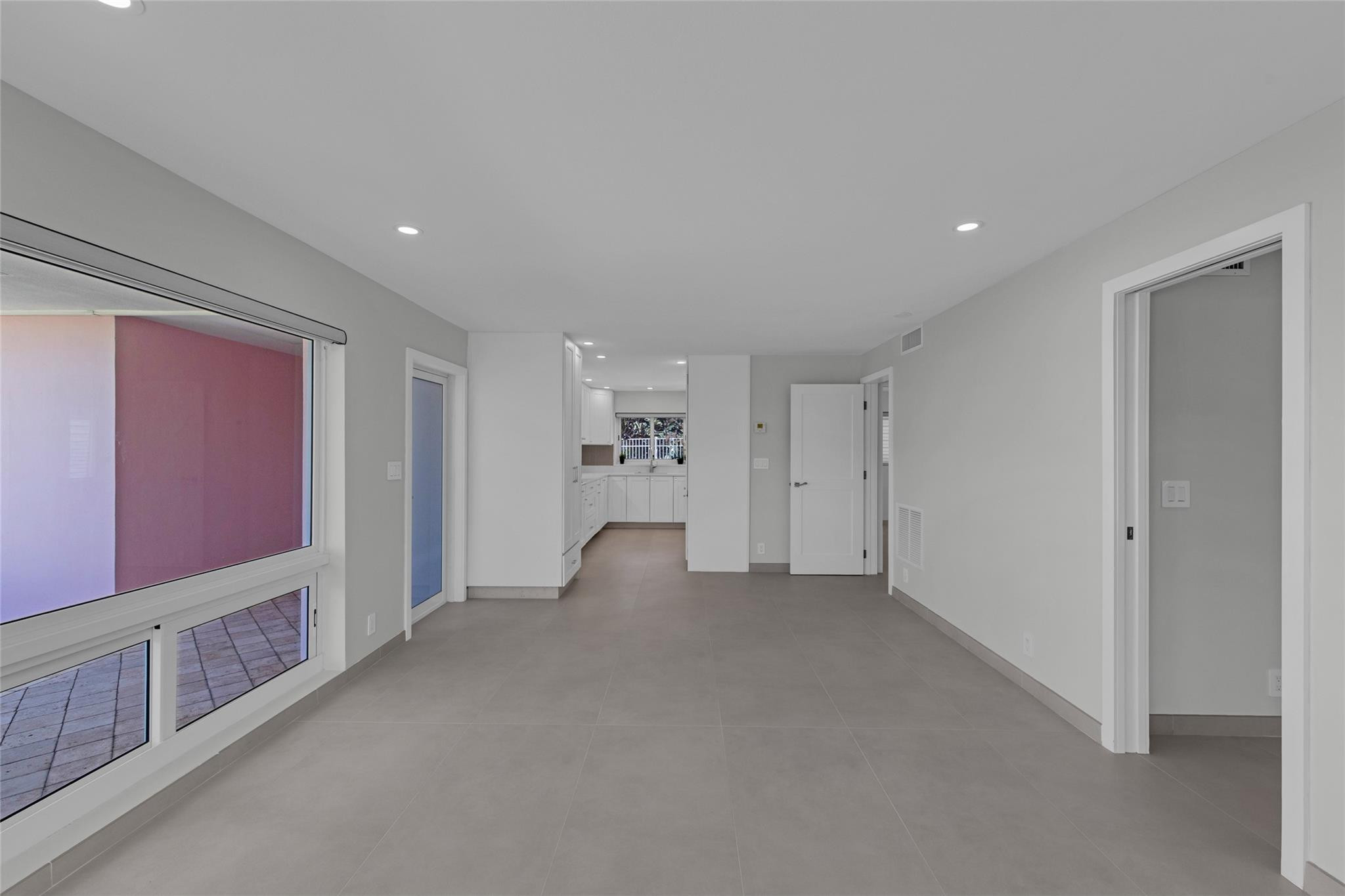 1922 S Ocean Lane 10 Property Photo 20