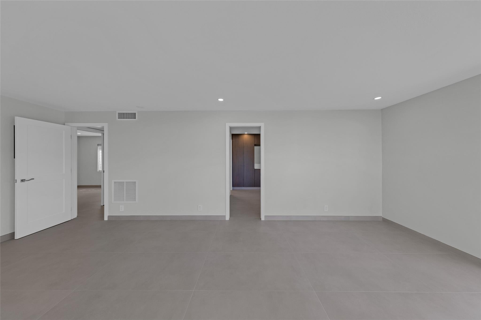 1922 S Ocean Lane 10 Property Photo 22