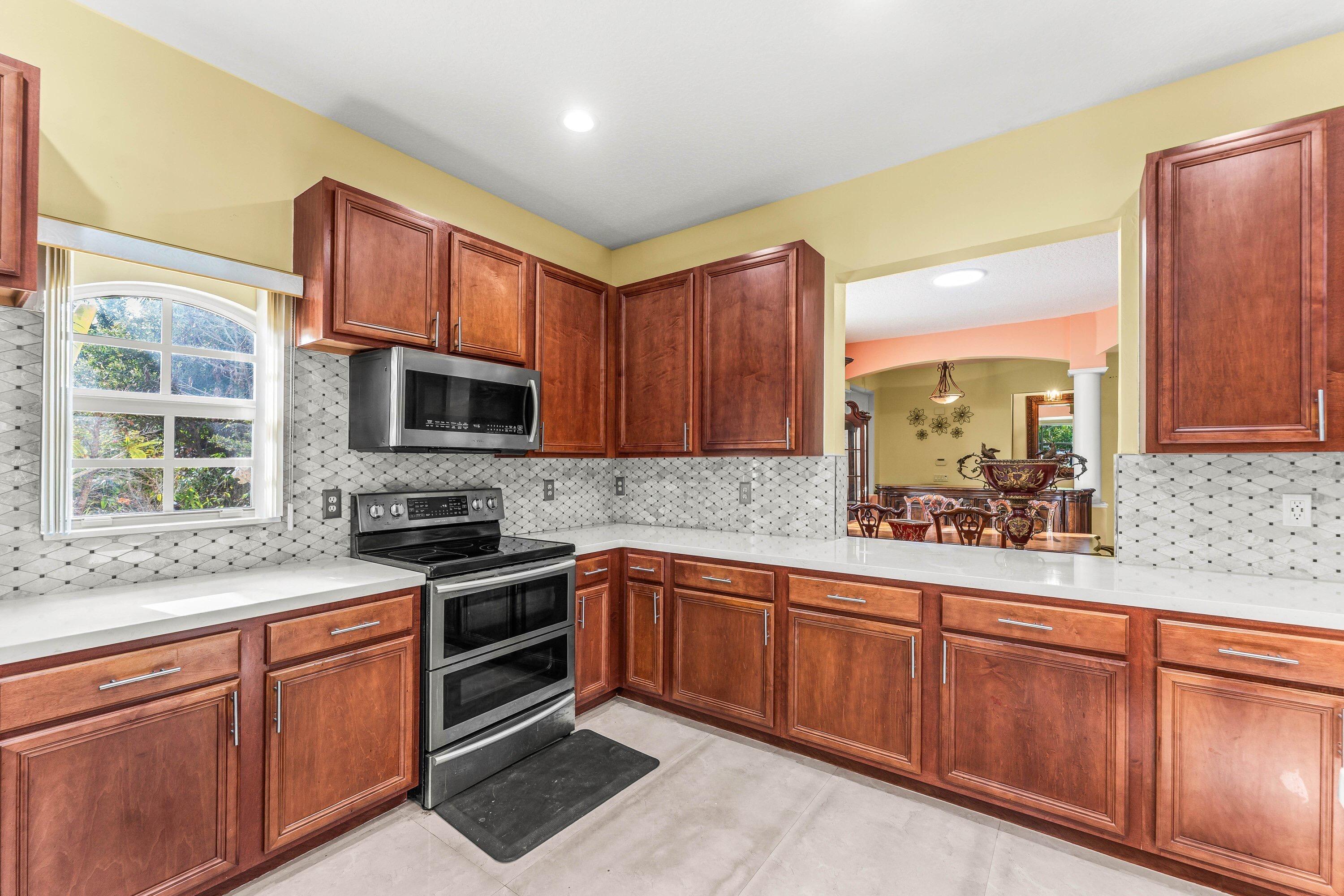 6220 Kelty Way Property Photo 18