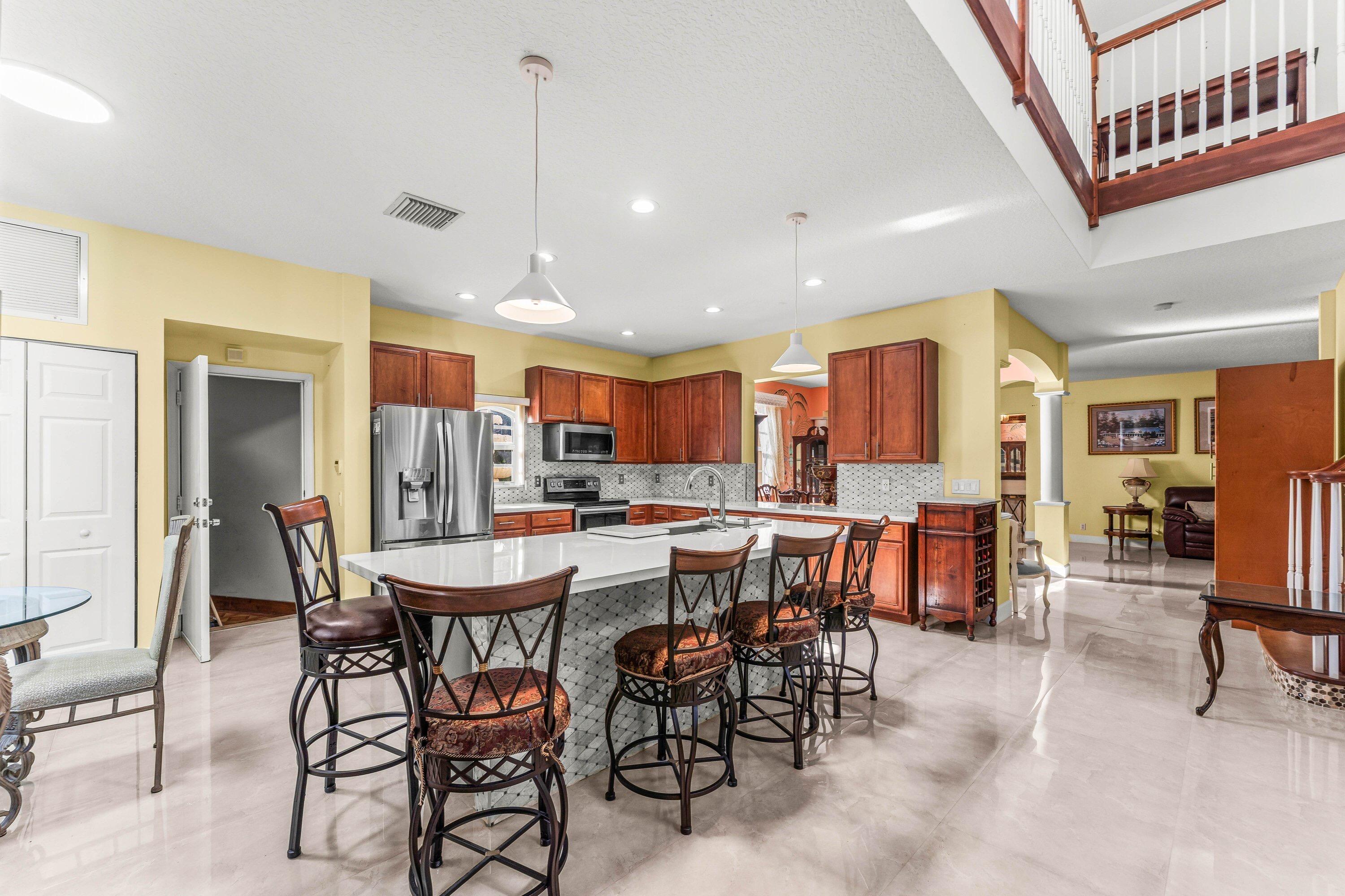 6220 Kelty Way Property Photo 23
