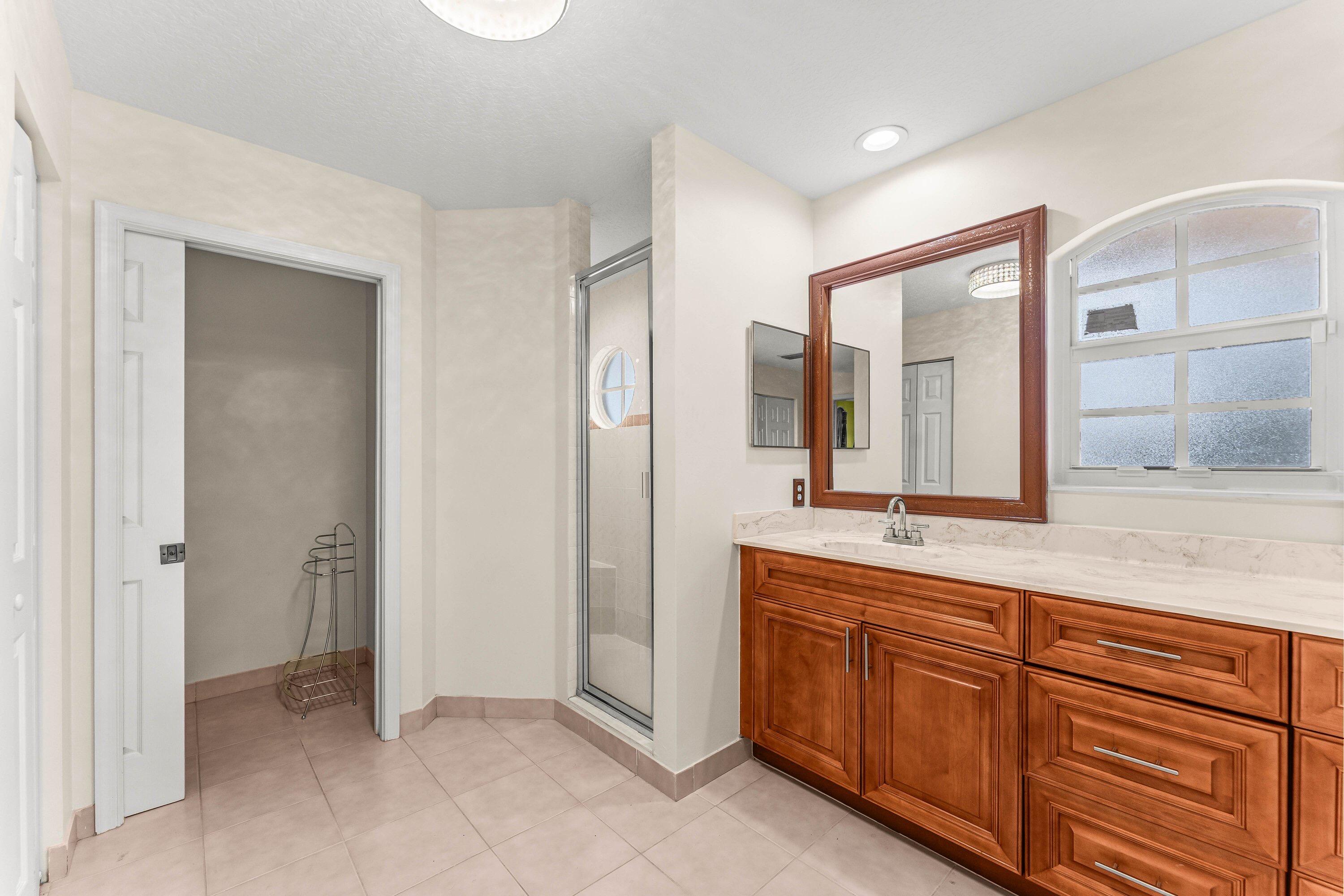 6220 Kelty Way Property Photo 32