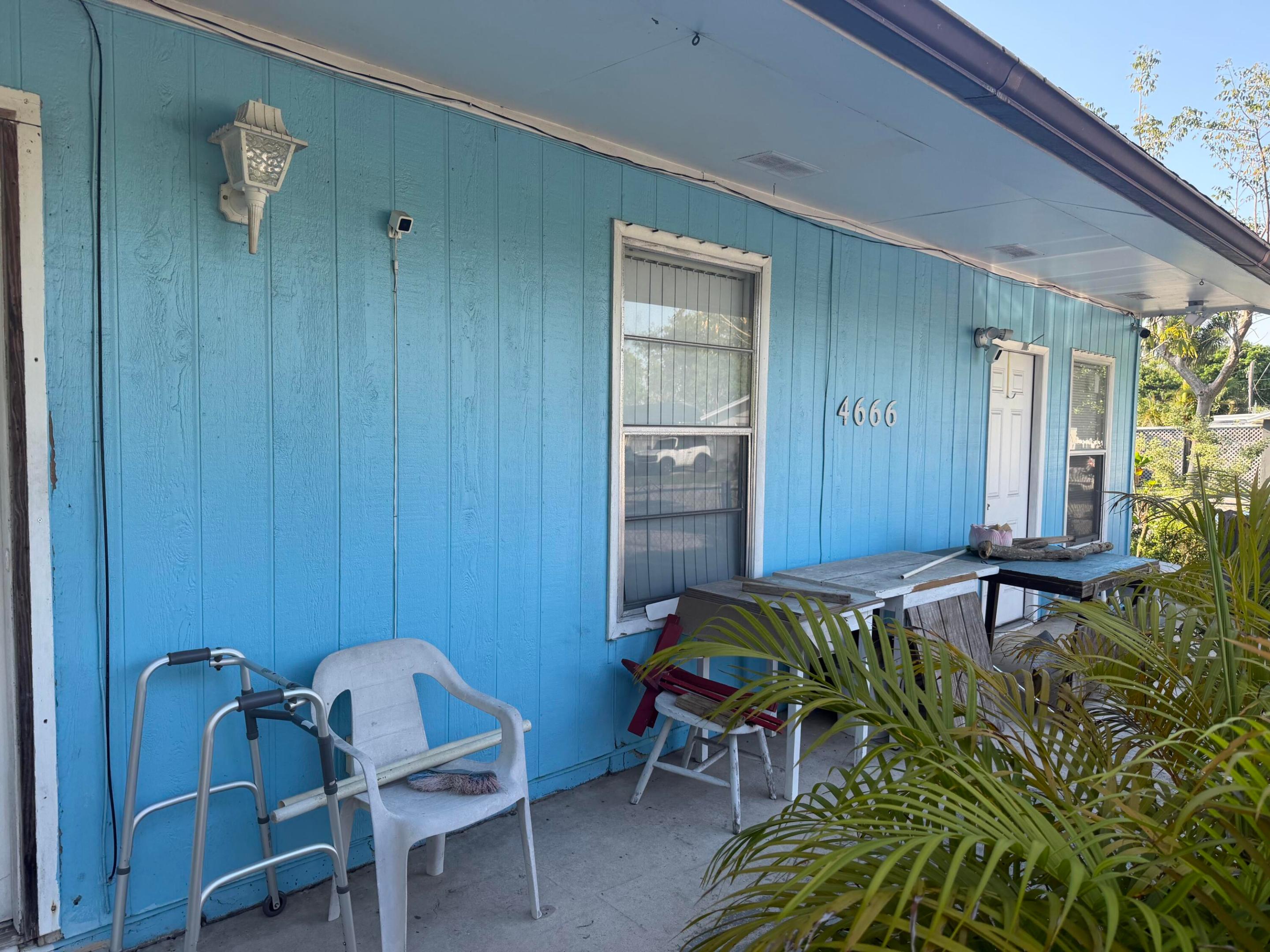 4666 E Holt Property Photo 2