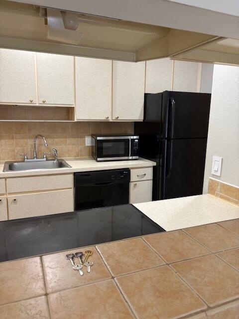 2303 N Congress Avenue 15 Property Photo 4