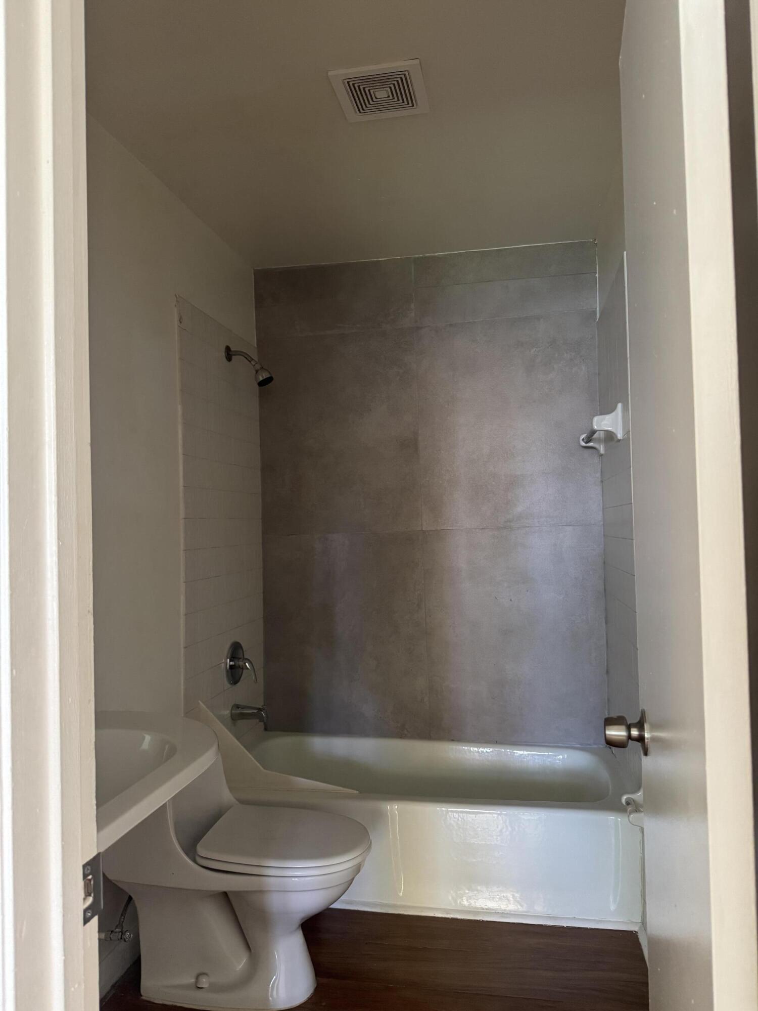 5201 Sw 31st Street 183 Property Photo 2