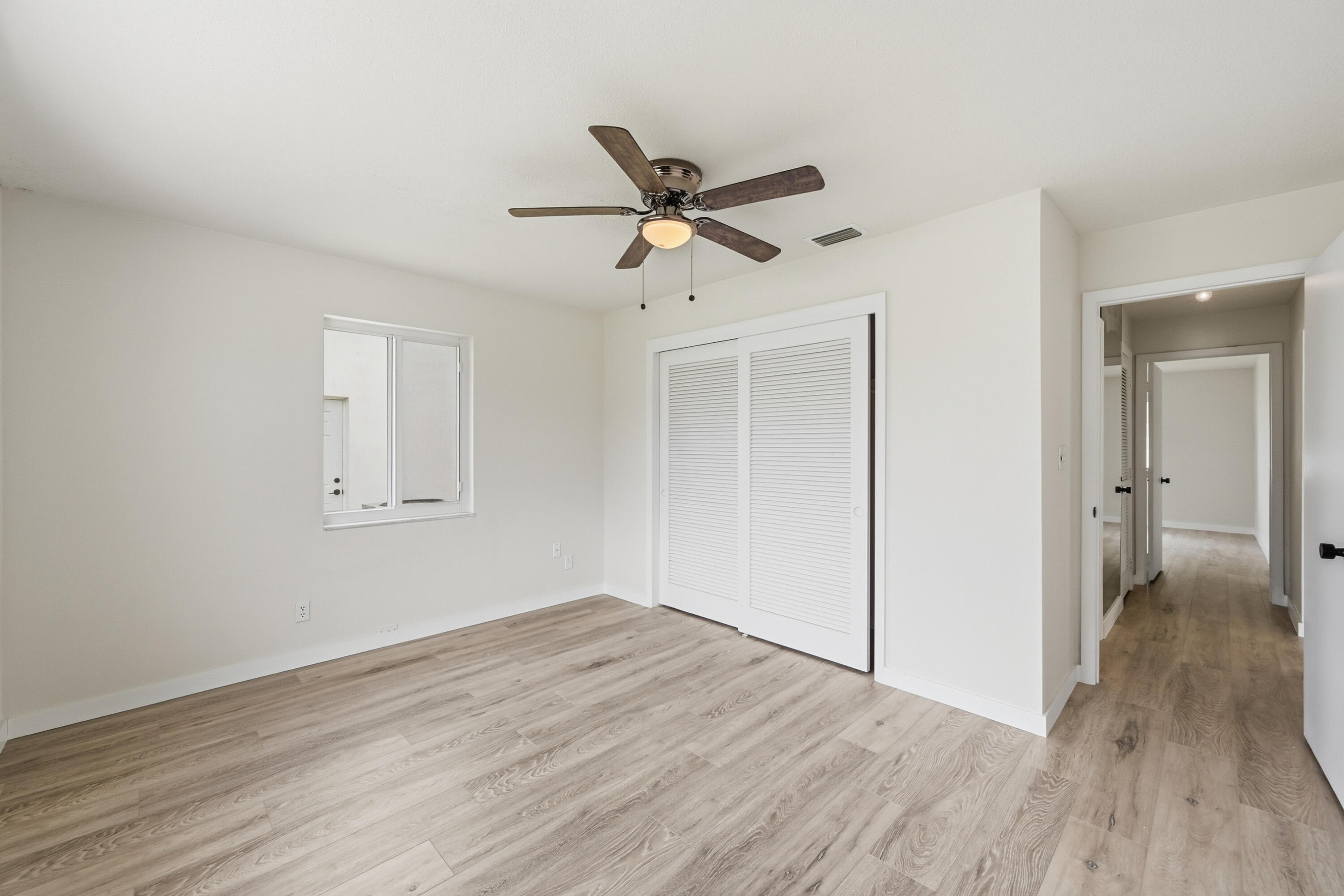 2631 W Golf Boulevard Property Photo 24