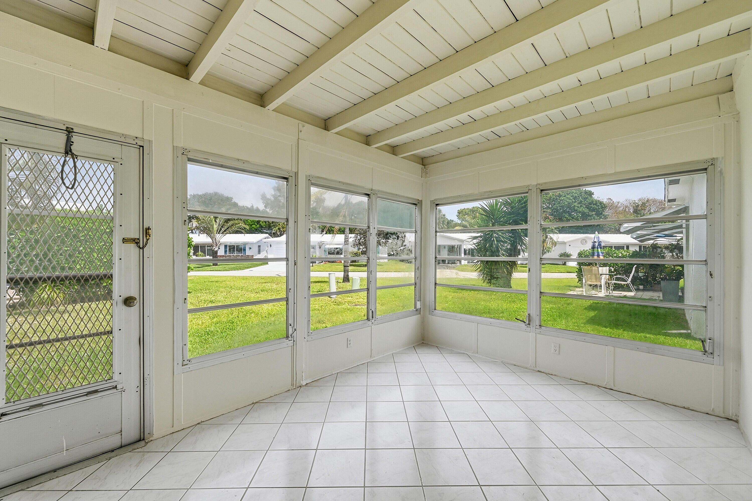 2631 W Golf Boulevard Property Photo 27