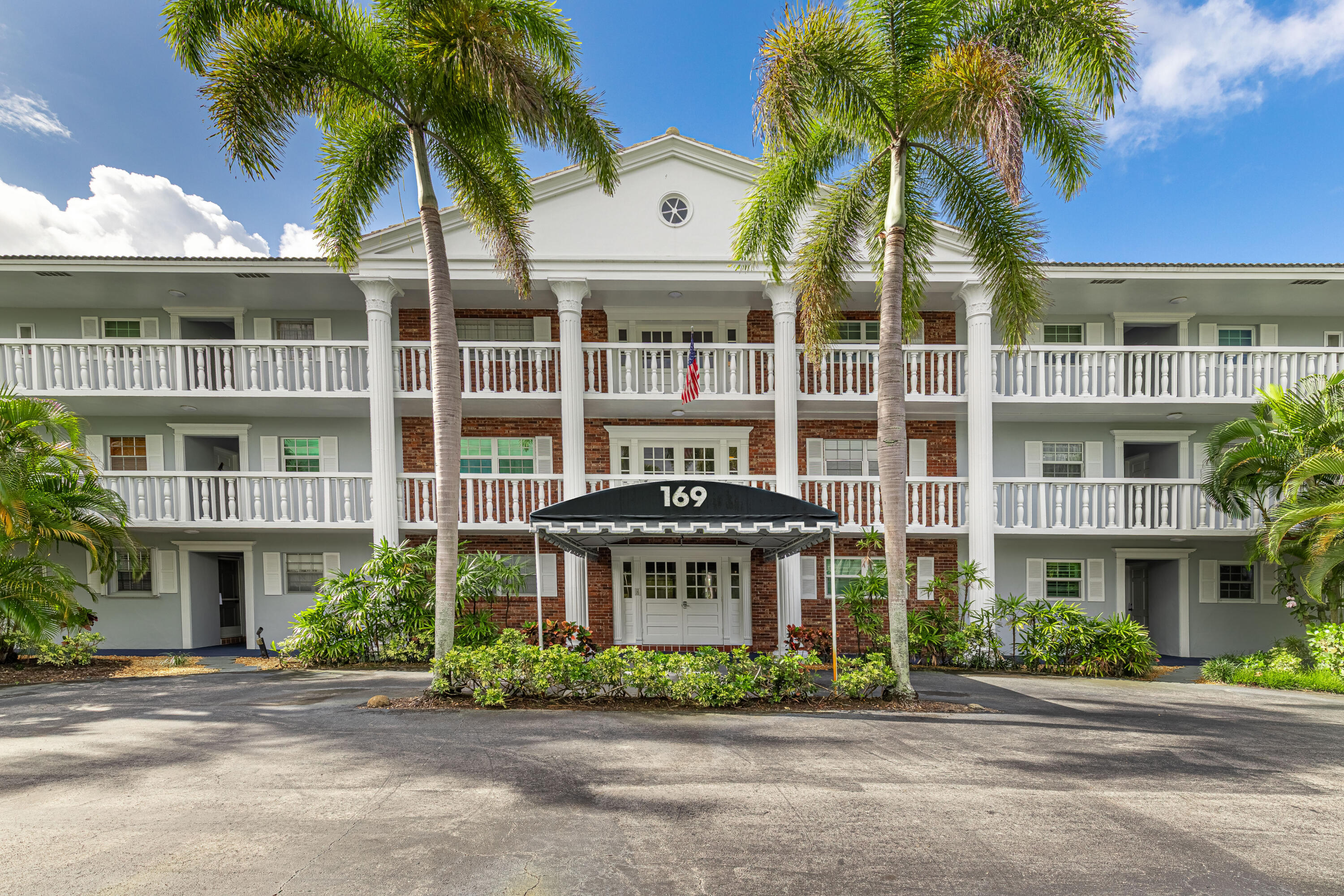 169 Atlantis Boulevard 205 Property Photo 23