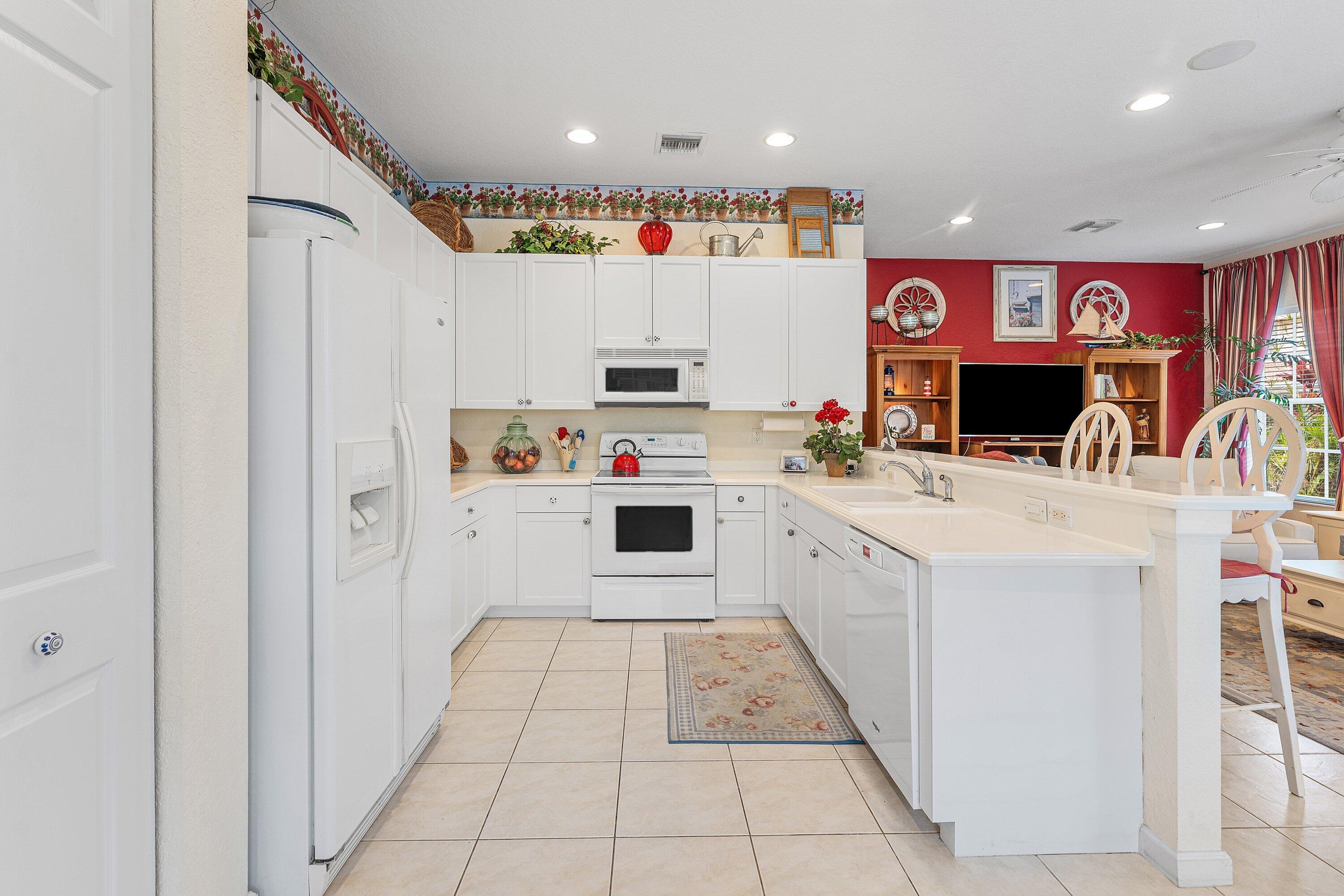 123 Via Castilla Property Photo 12