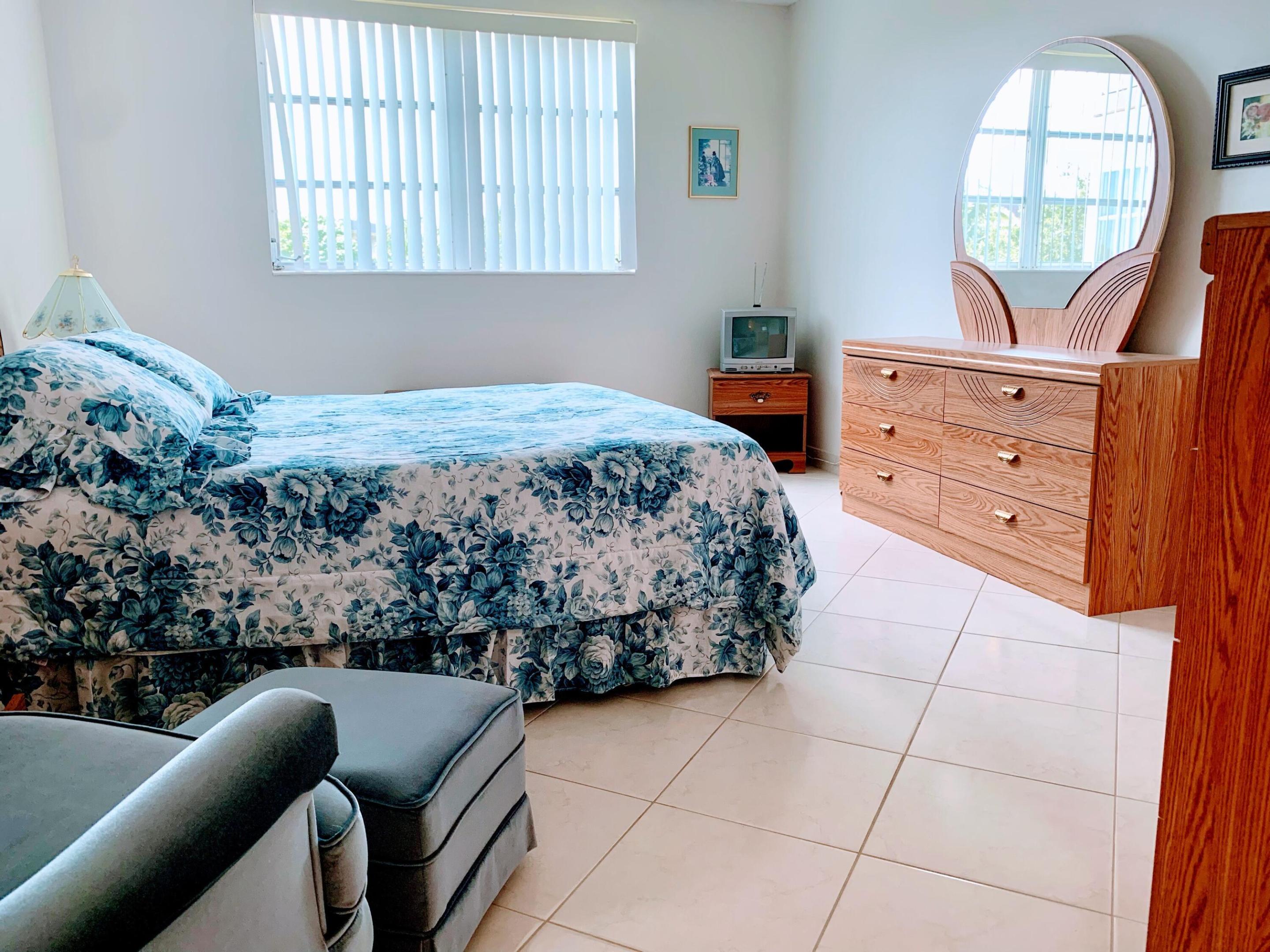 2800 NW 47th Terrace 304