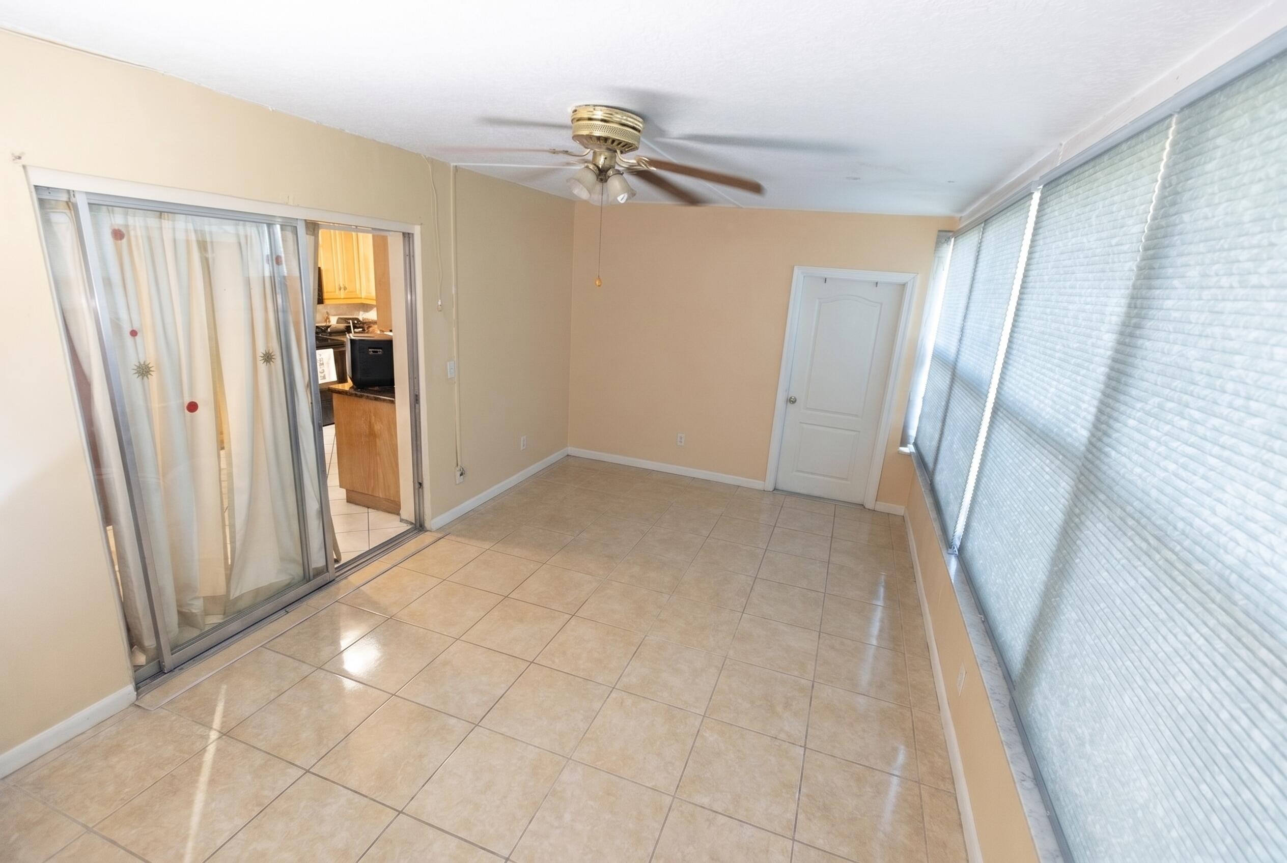 6717 Nw 59th Street Property Photo 6